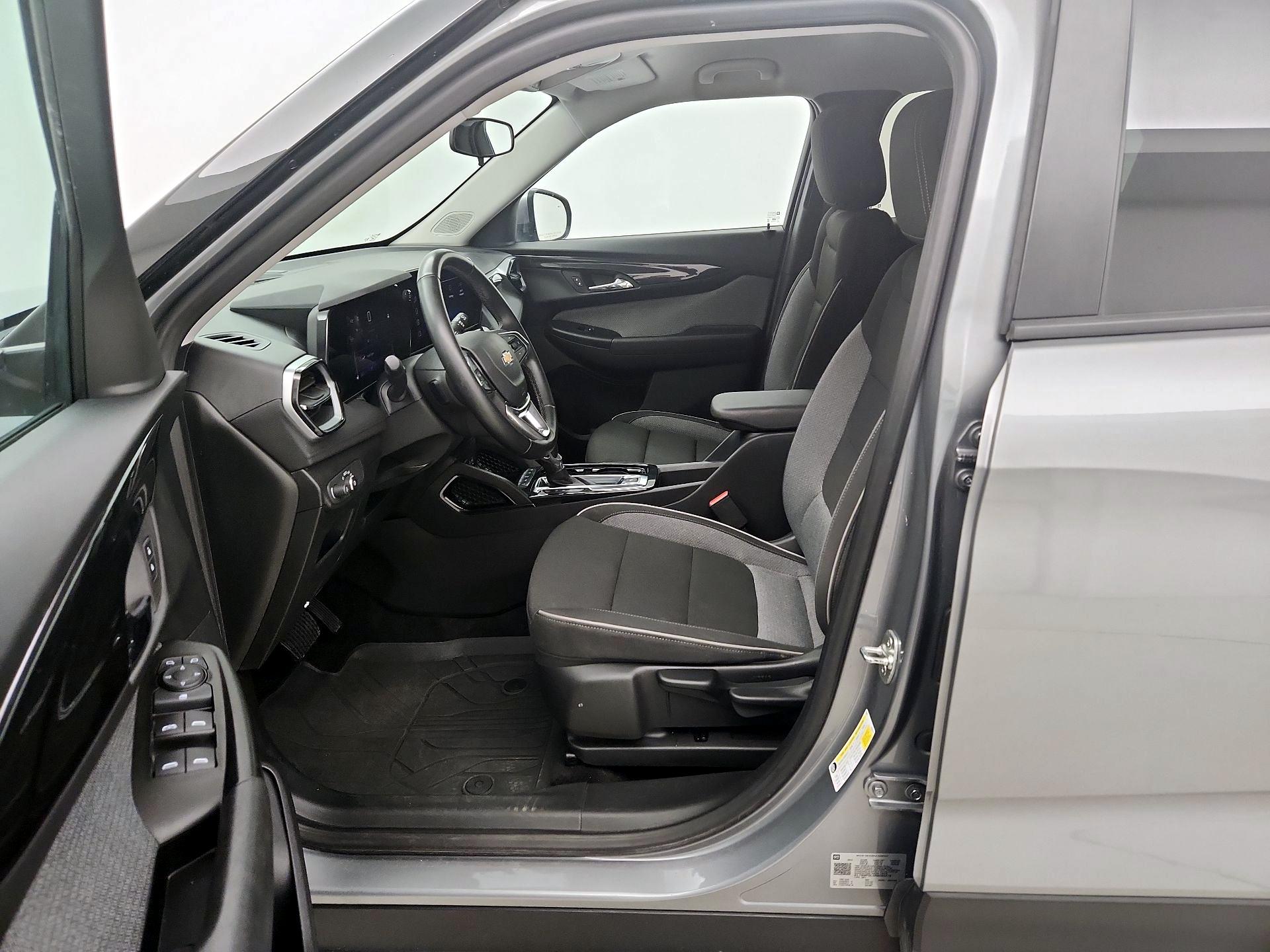 Thumbnail: 2024 Chevrolet TrailBlazer - 11