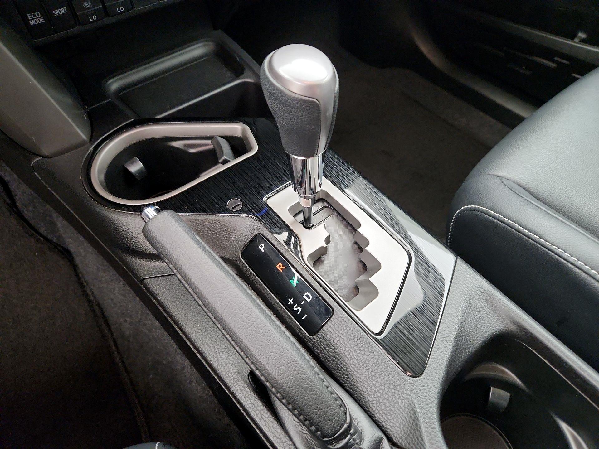 Thumbnail: 2016 Toyota RAV4 - 18