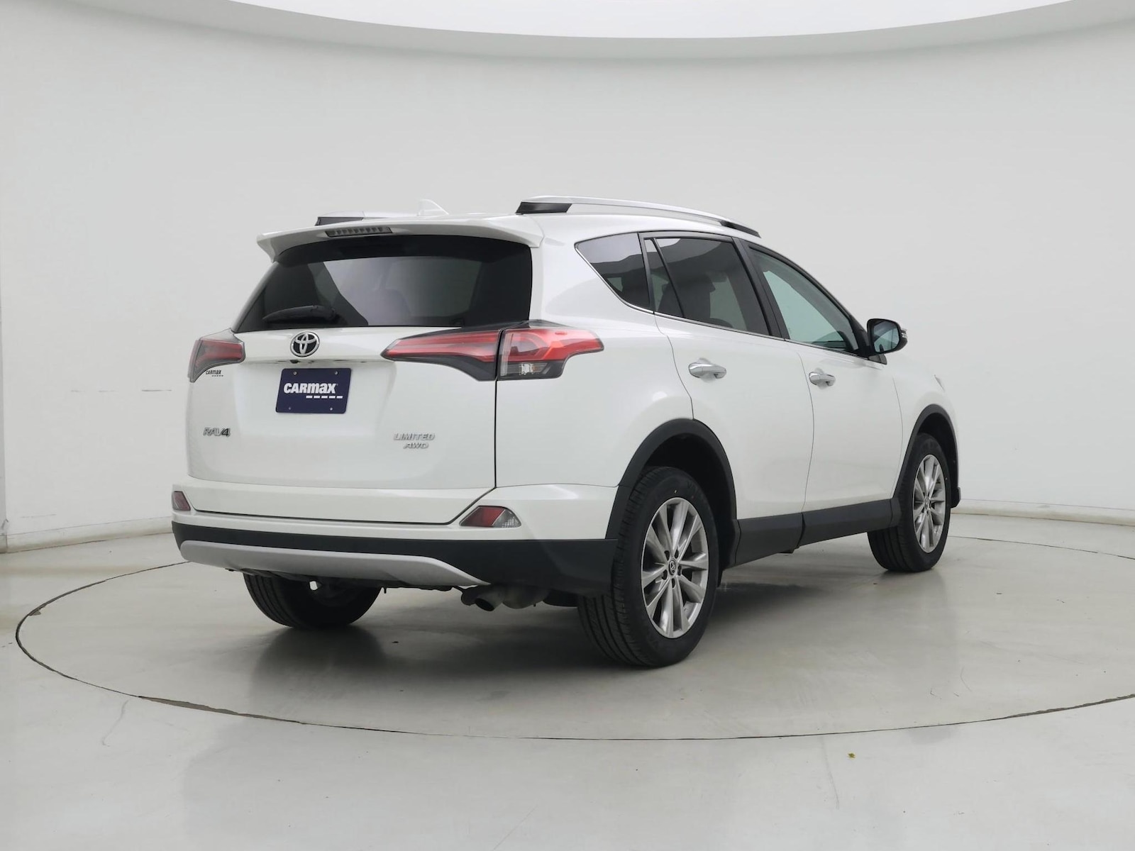 2016 Toyota RAV4 Limited - Photo 9