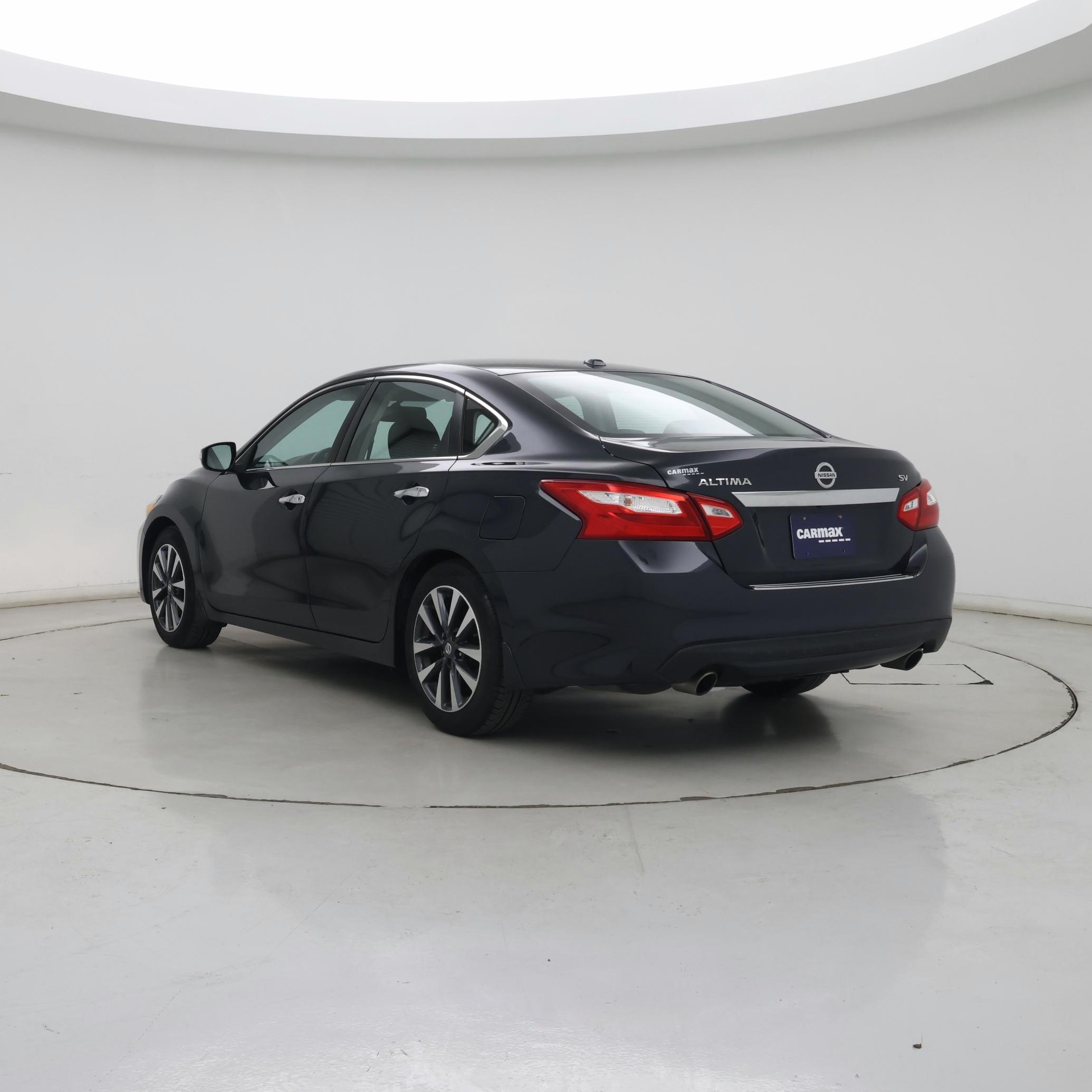 Thumbnail: 2016 Nissan Altima - 2