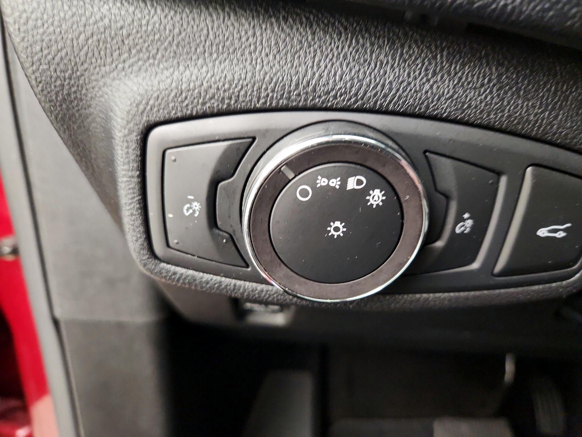 Thumbnail: 2019 Lincoln MKC - 13