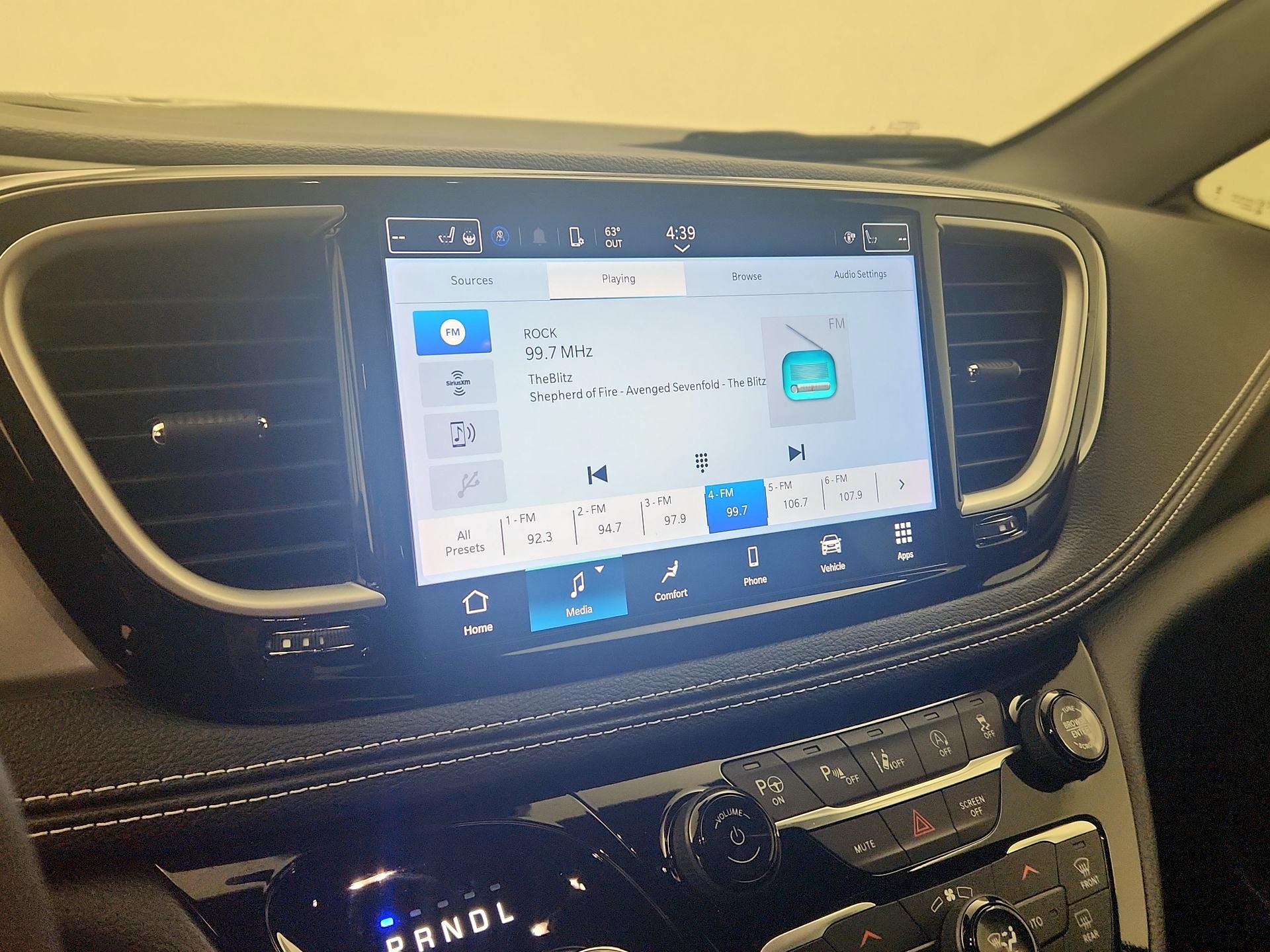 Thumbnail: 2023 Chrysler Pacifica - 15