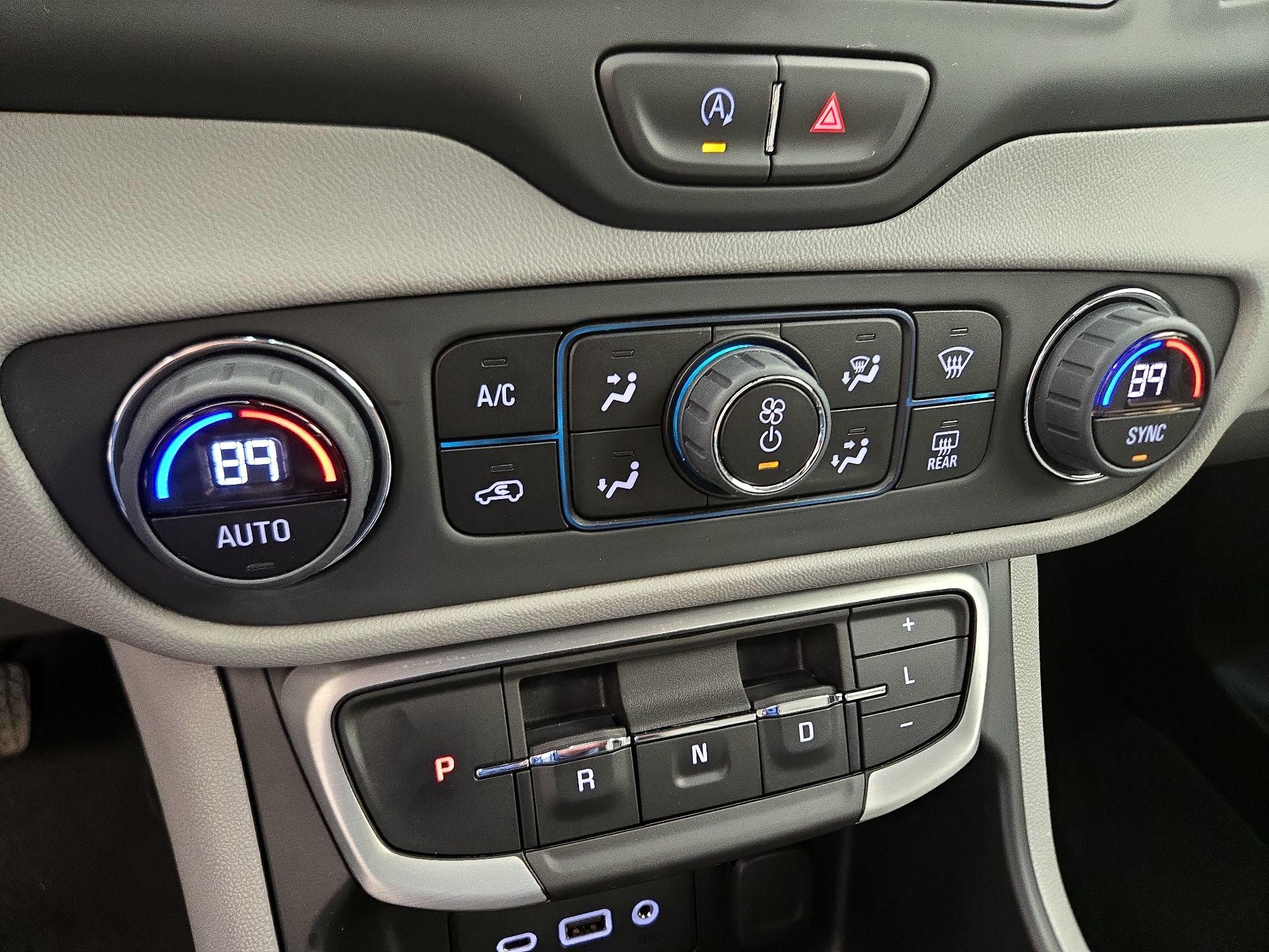 Thumbnail: 2023 GMC Terrain - 16