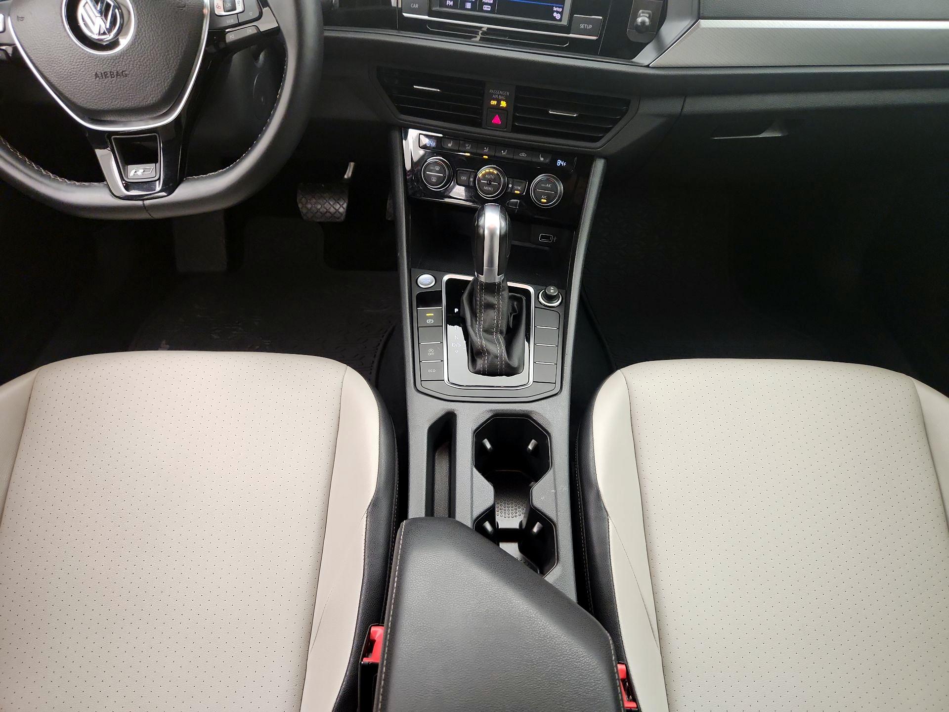 Thumbnail: 2019 Volkswagen Jetta - 9