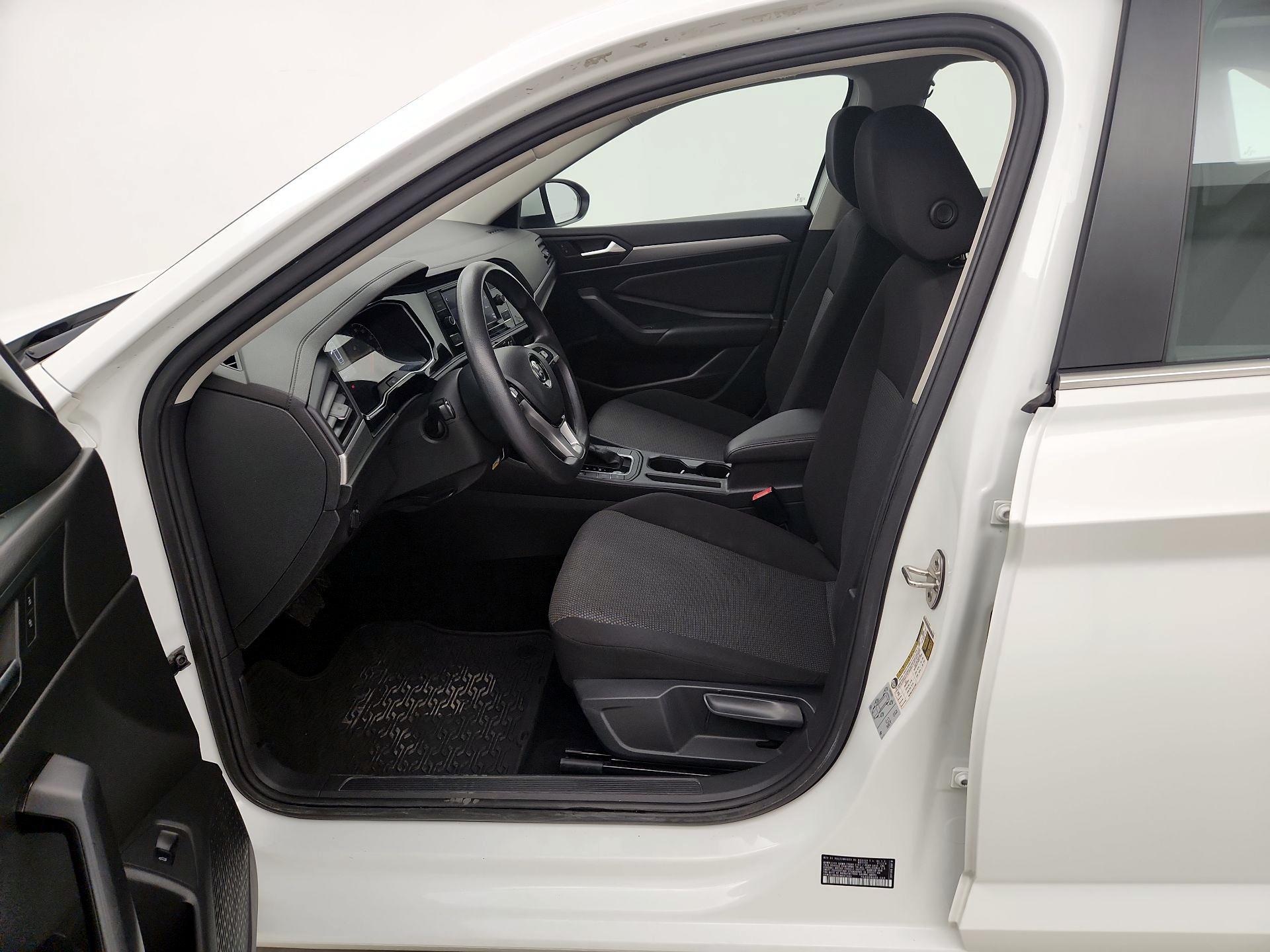 Thumbnail: 2019 Volkswagen Jetta - 11