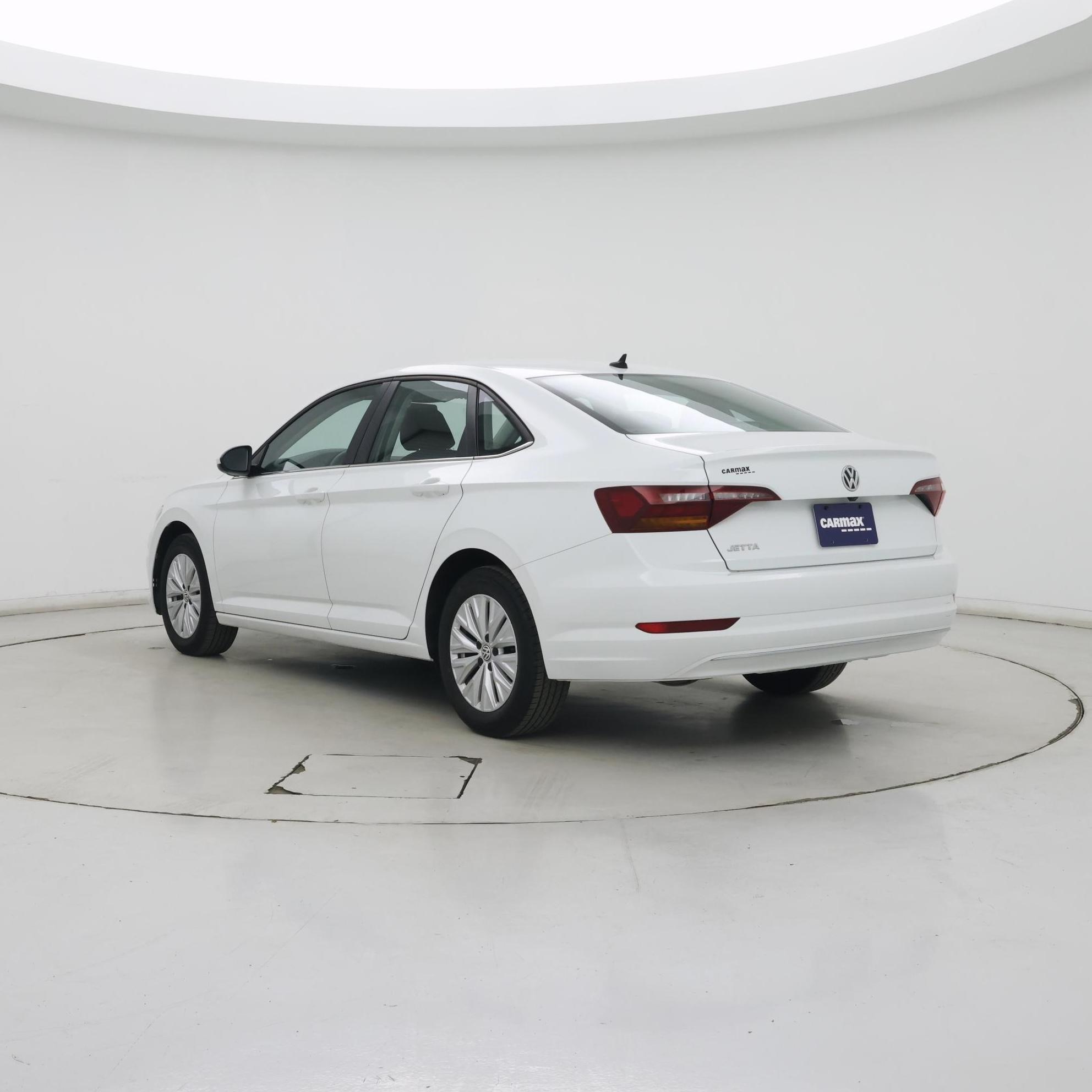 Thumbnail: 2019 Volkswagen Jetta - 2