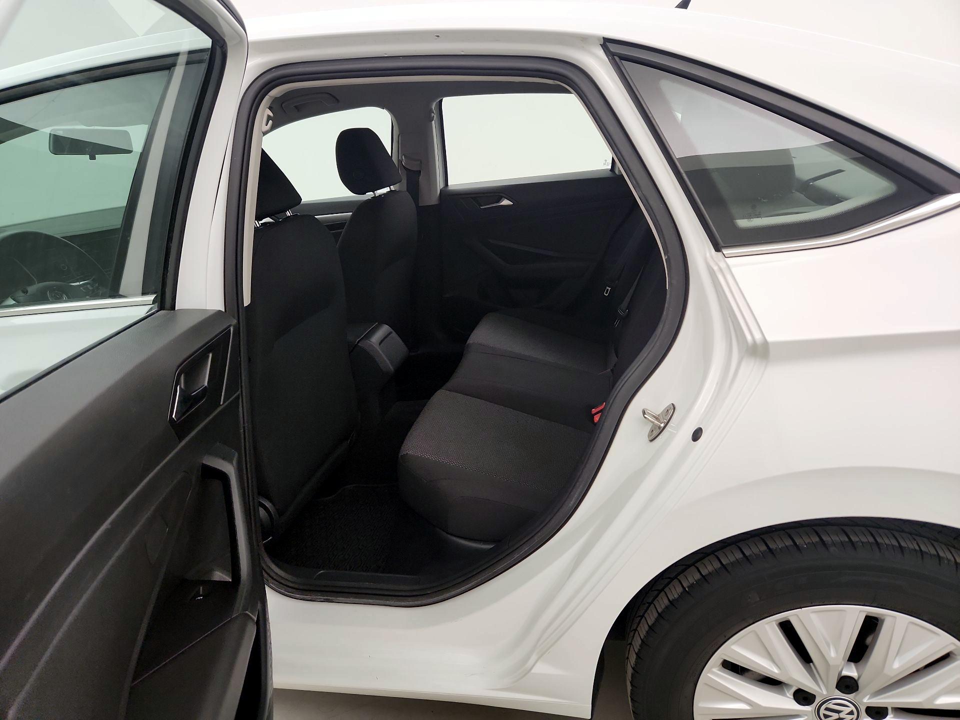 Thumbnail: 2019 Volkswagen Jetta - 19