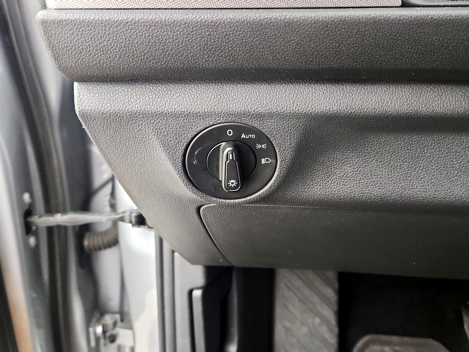 Thumbnail: 2020 Volkswagen Jetta - 13