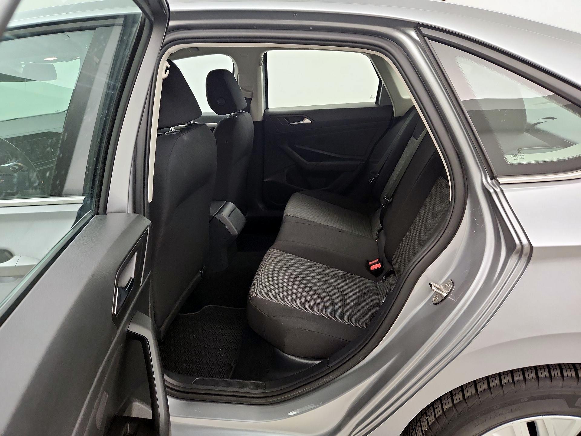 Thumbnail: 2020 Volkswagen Jetta - 19