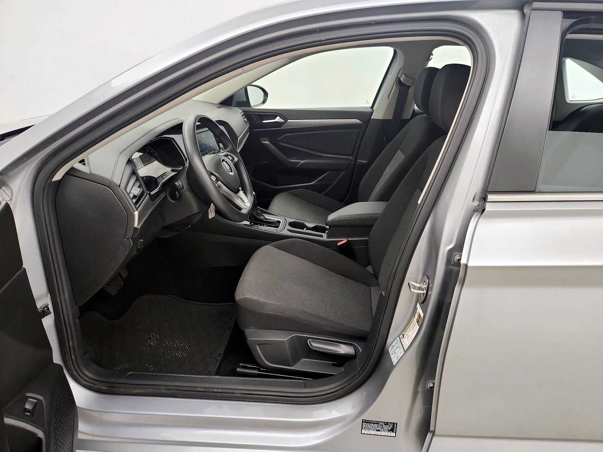 Thumbnail: 2019 Volkswagen Jetta - 11