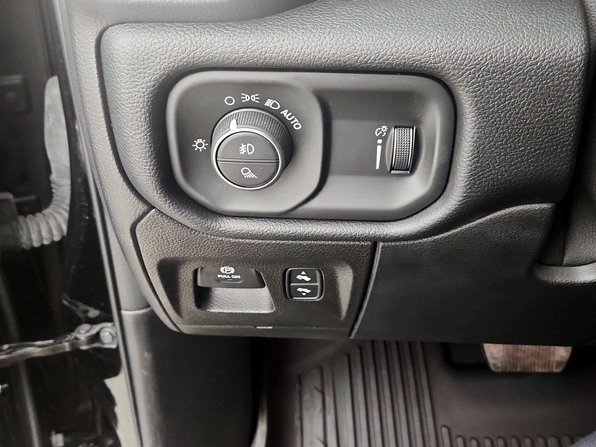 Thumbnail: 2021 RAM 1500 - 13