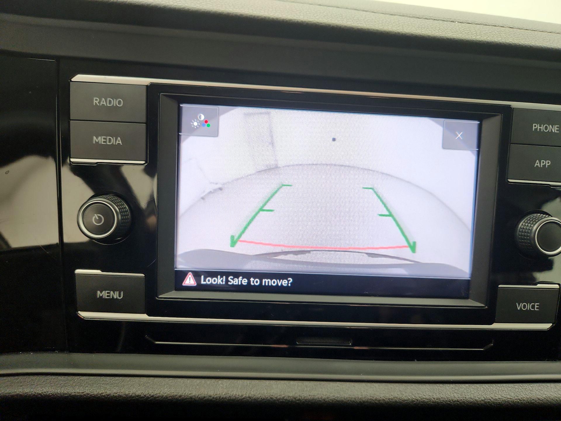 Thumbnail: 2020 Volkswagen Jetta - 14