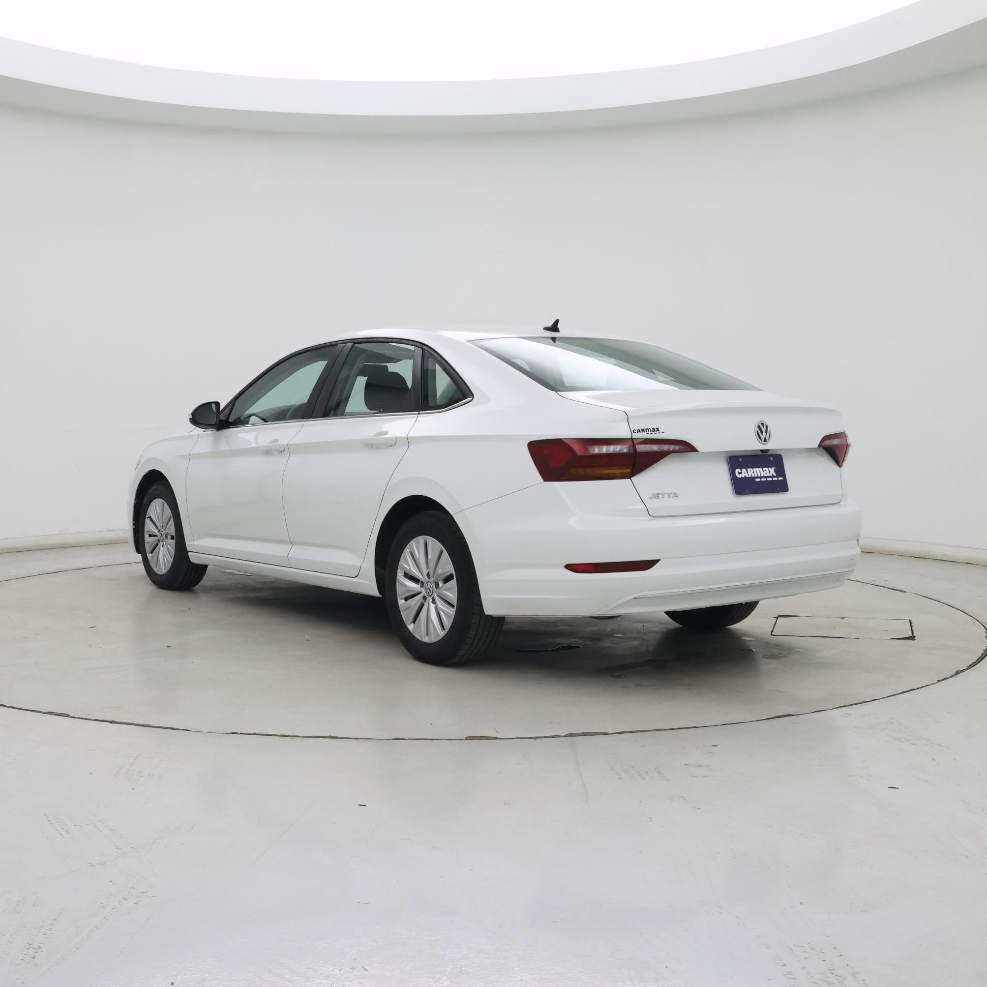 Thumbnail: 2019 Volkswagen Jetta - 2