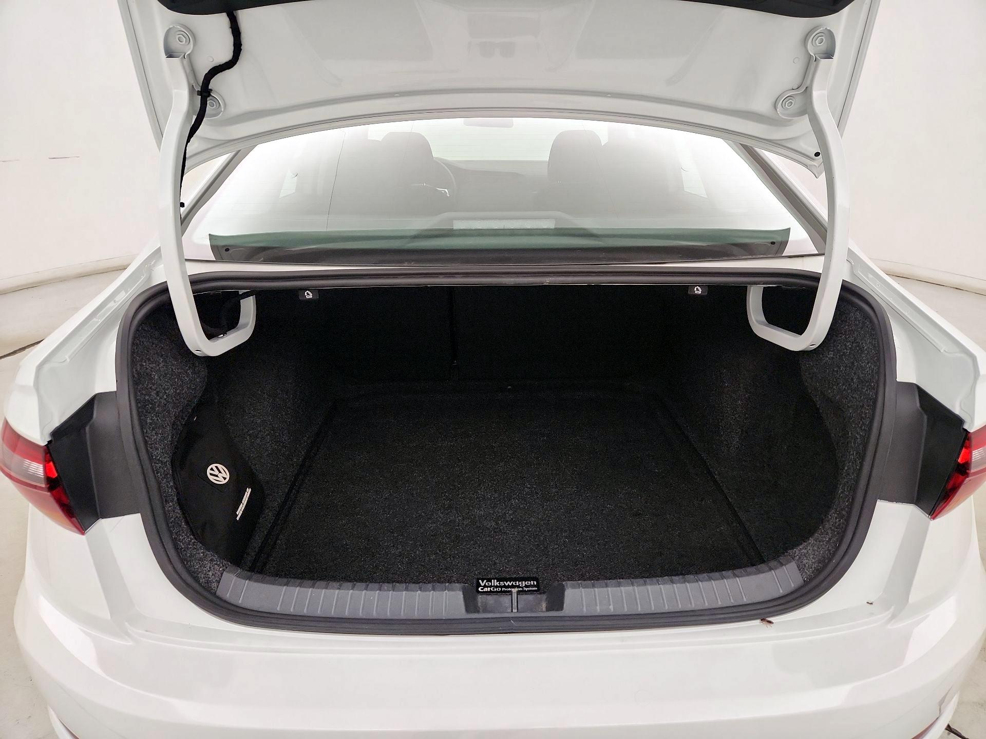 Thumbnail: 2019 Volkswagen Jetta - 19