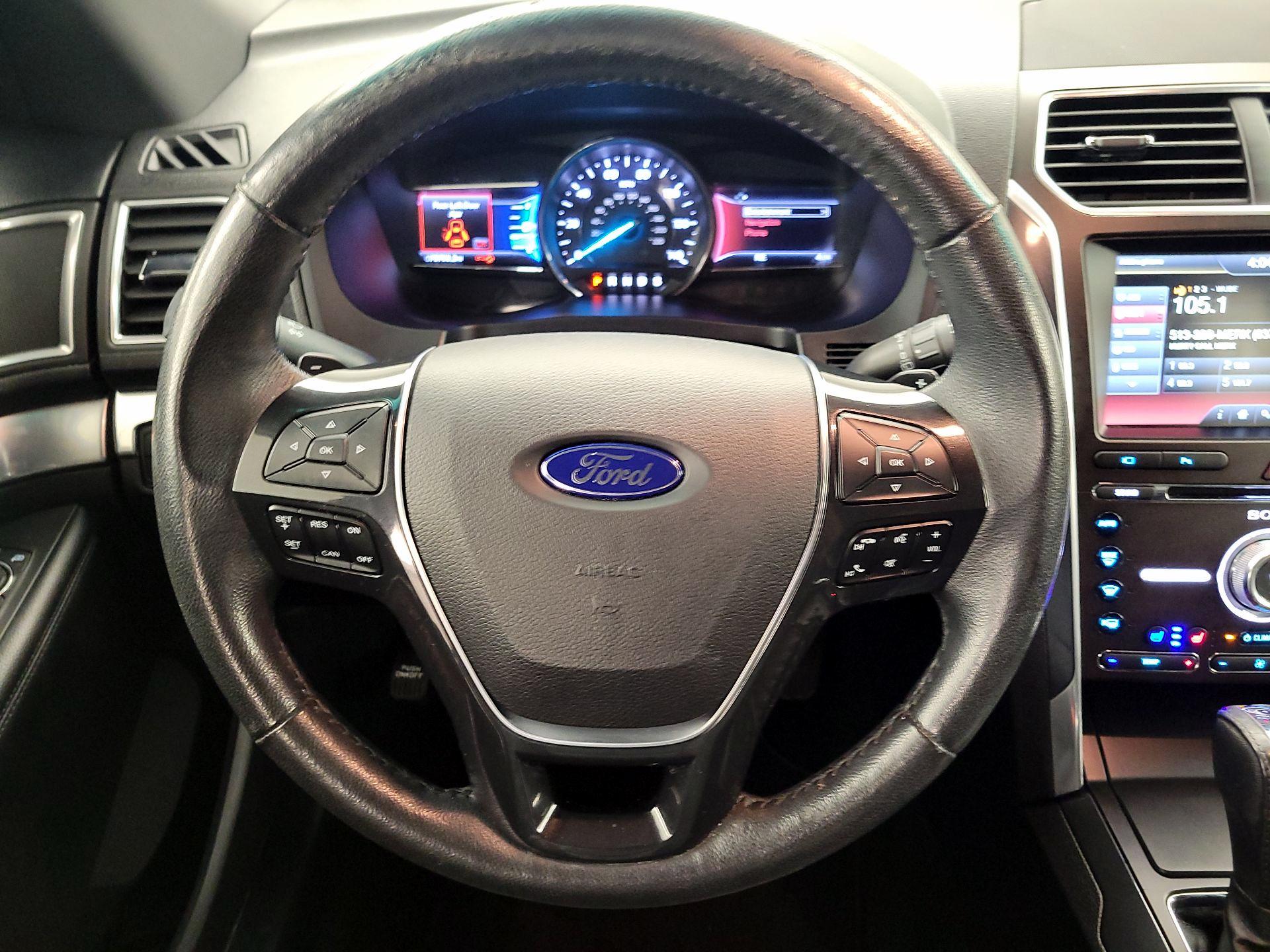 Thumbnail: 2016 Ford Explorer - 10