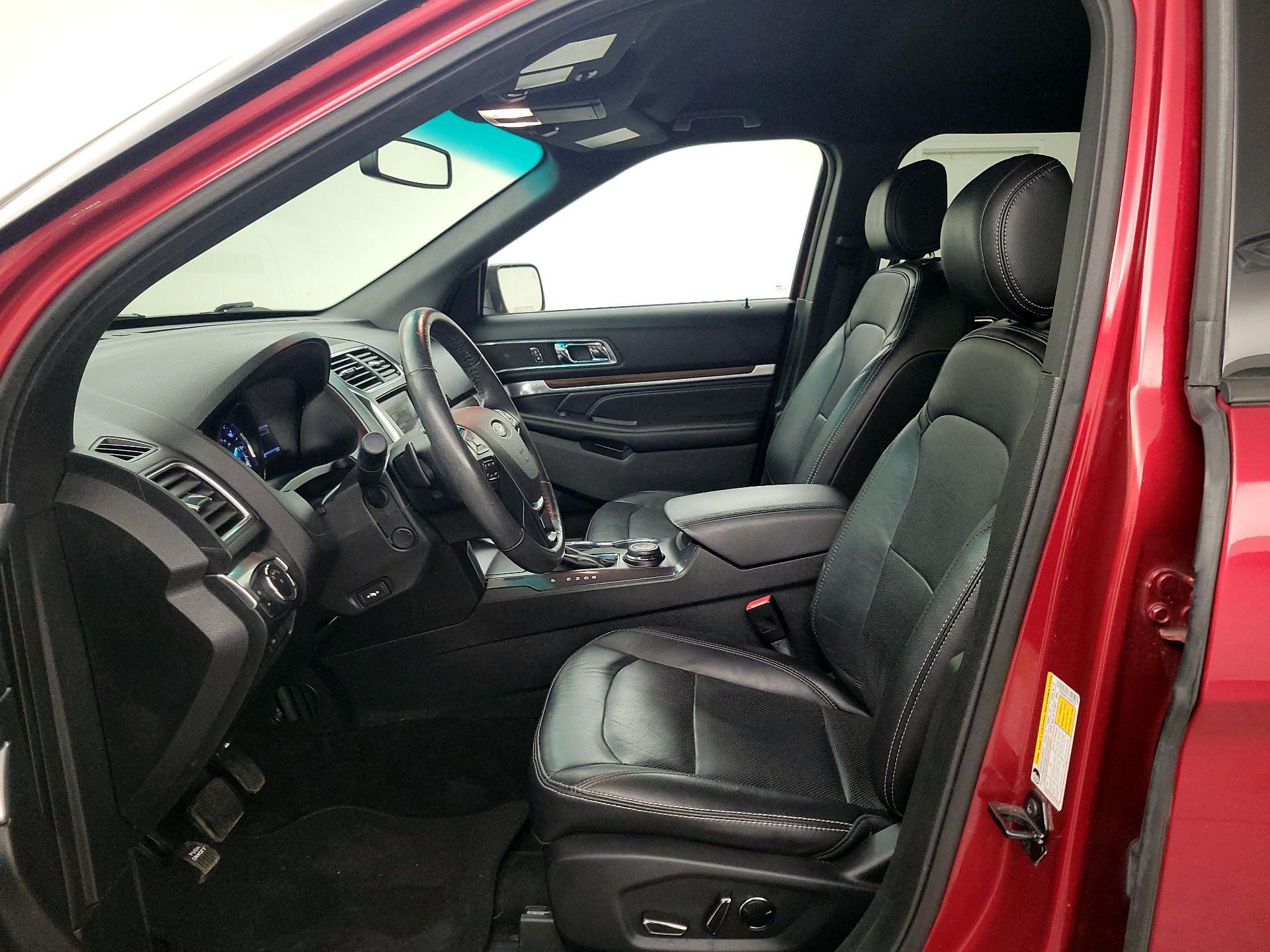 Thumbnail: 2016 Ford Explorer - 11