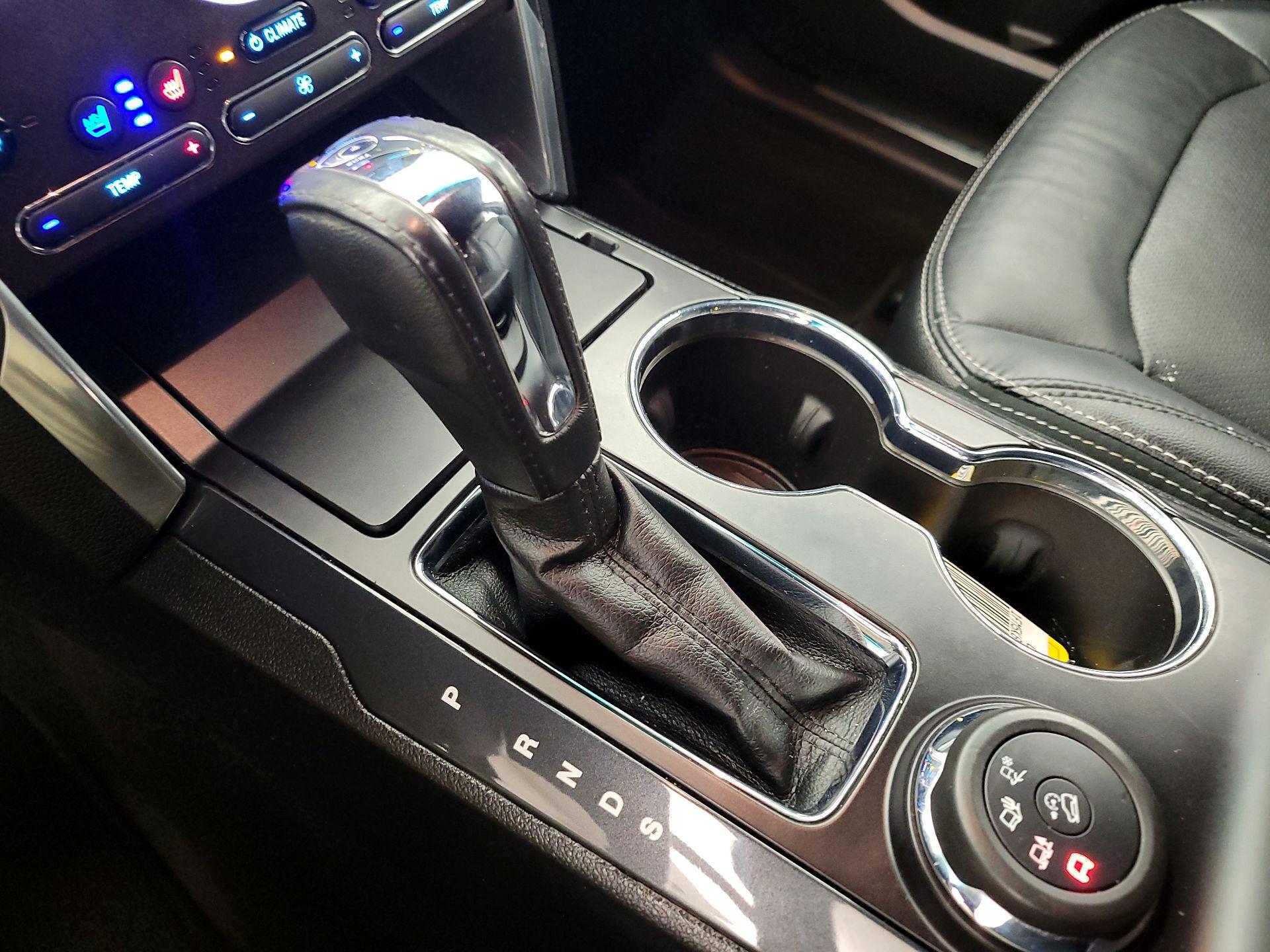 Thumbnail: 2016 Ford Explorer - 18