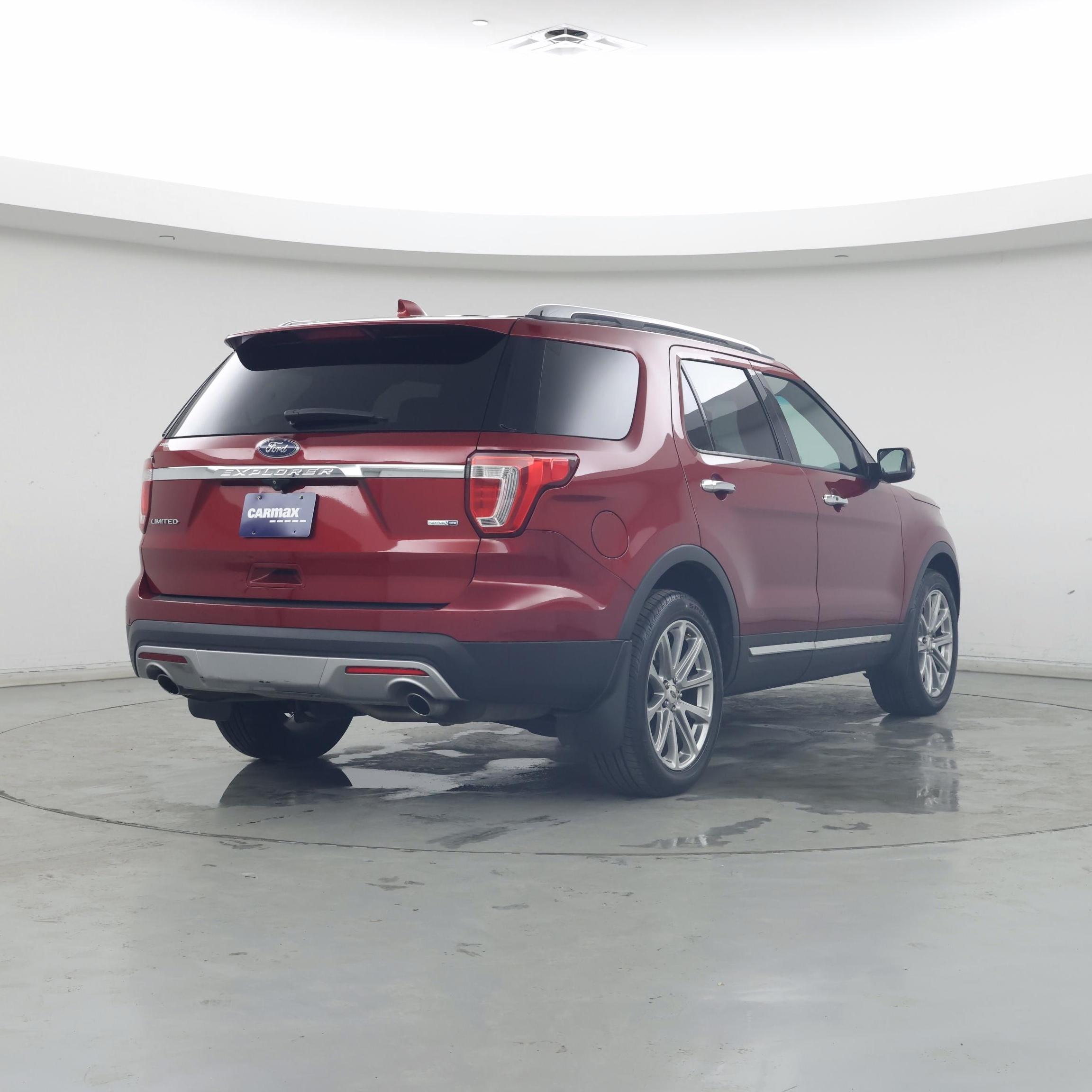 Thumbnail: 2016 Ford Explorer - 8
