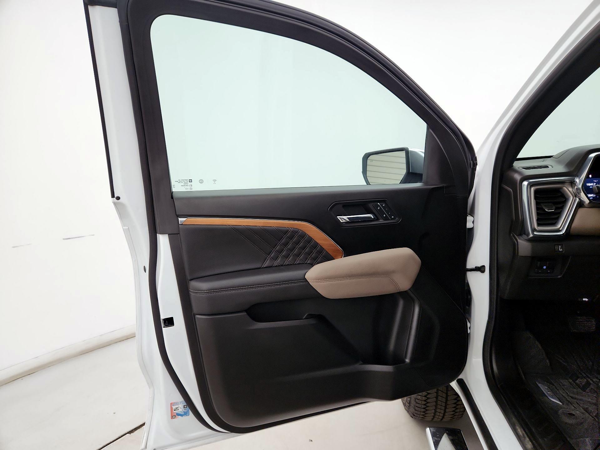 Thumbnail: 2023 GMC Canyon - 12