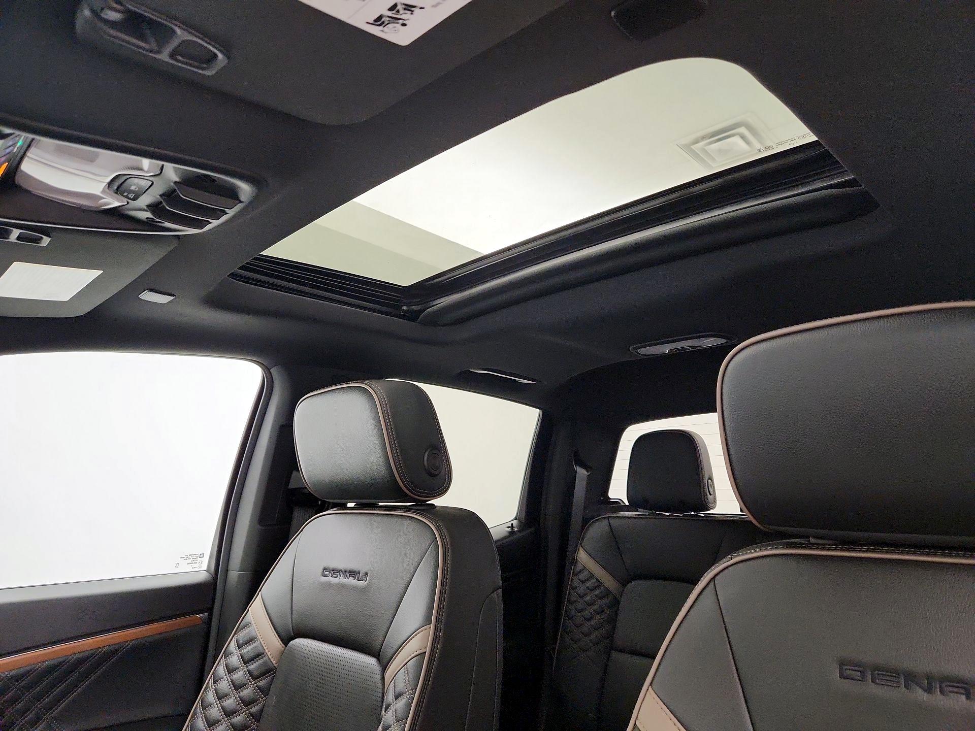 Thumbnail: 2023 GMC Canyon - 20