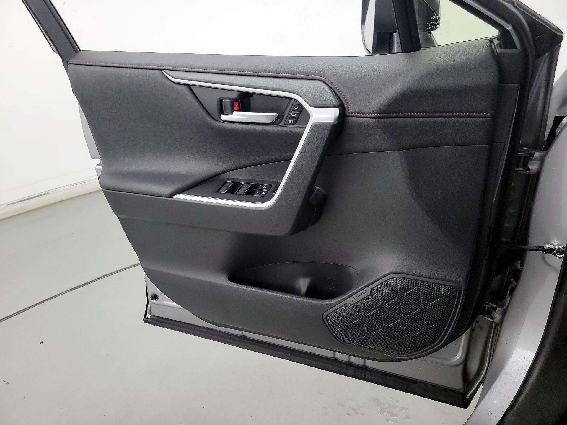 Thumbnail: 2024 Toyota RAV4 - 12