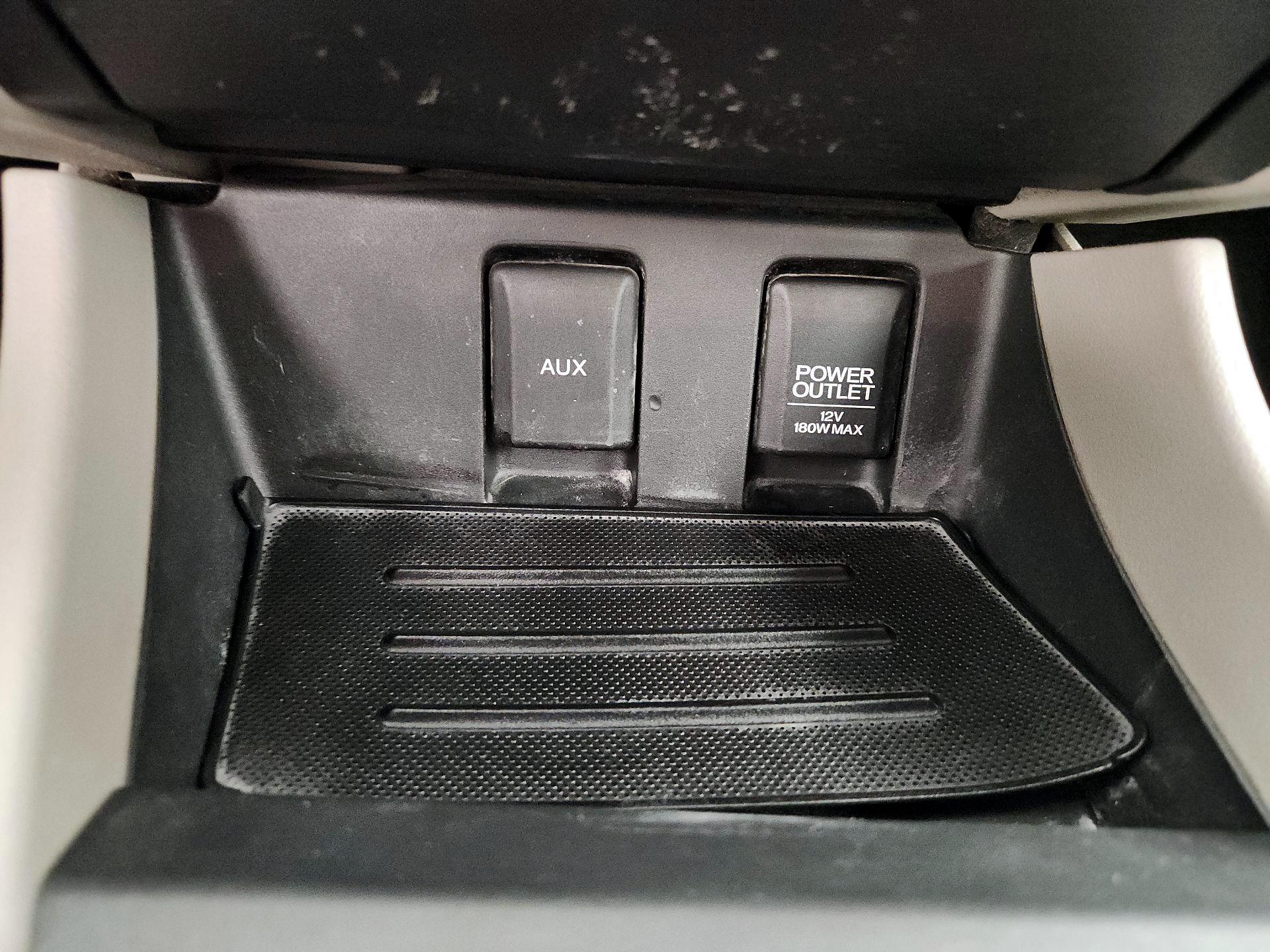 Thumbnail: 2015 Honda Civic - 18