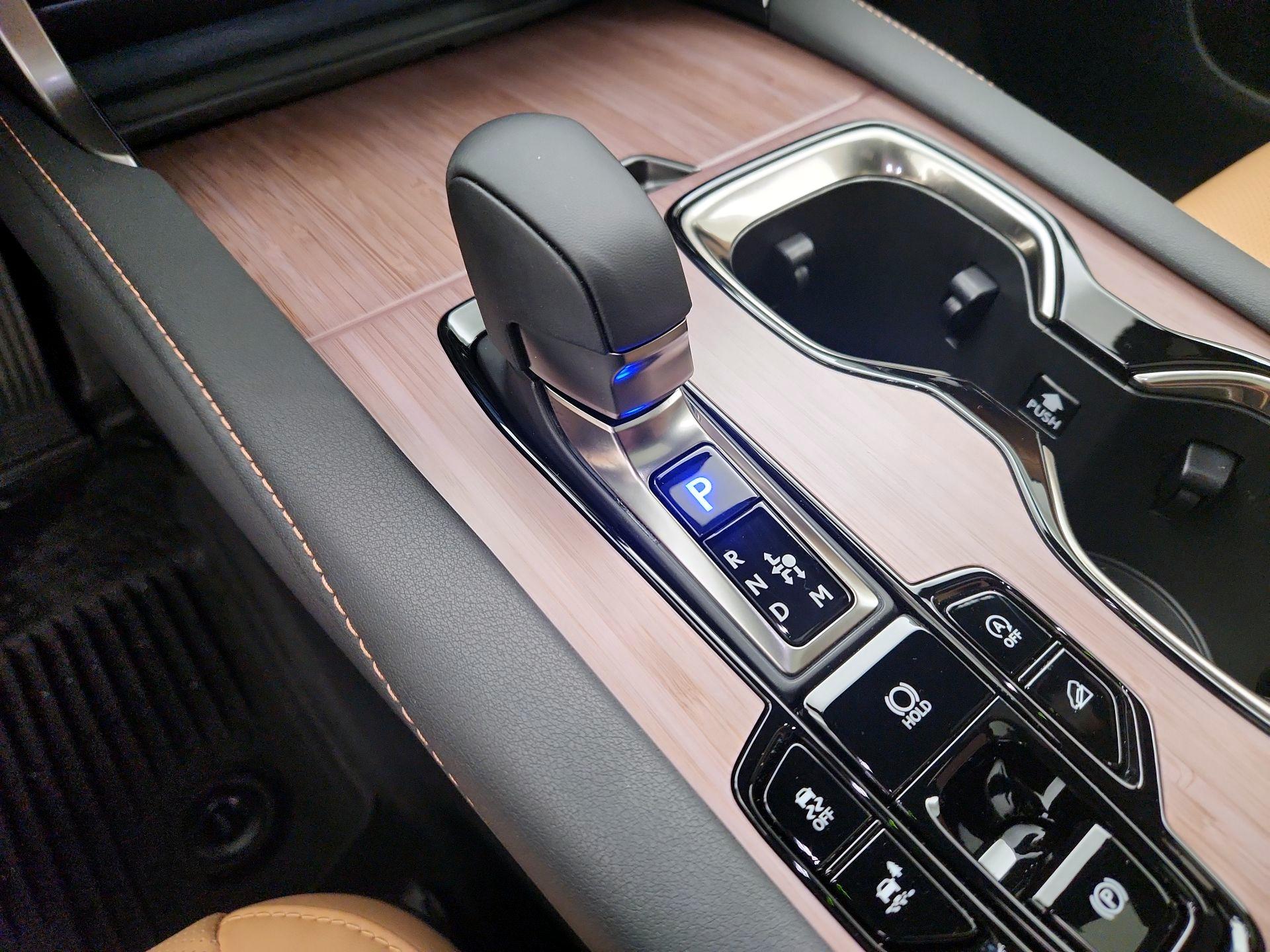 Thumbnail: 2025 Lexus RX - 18