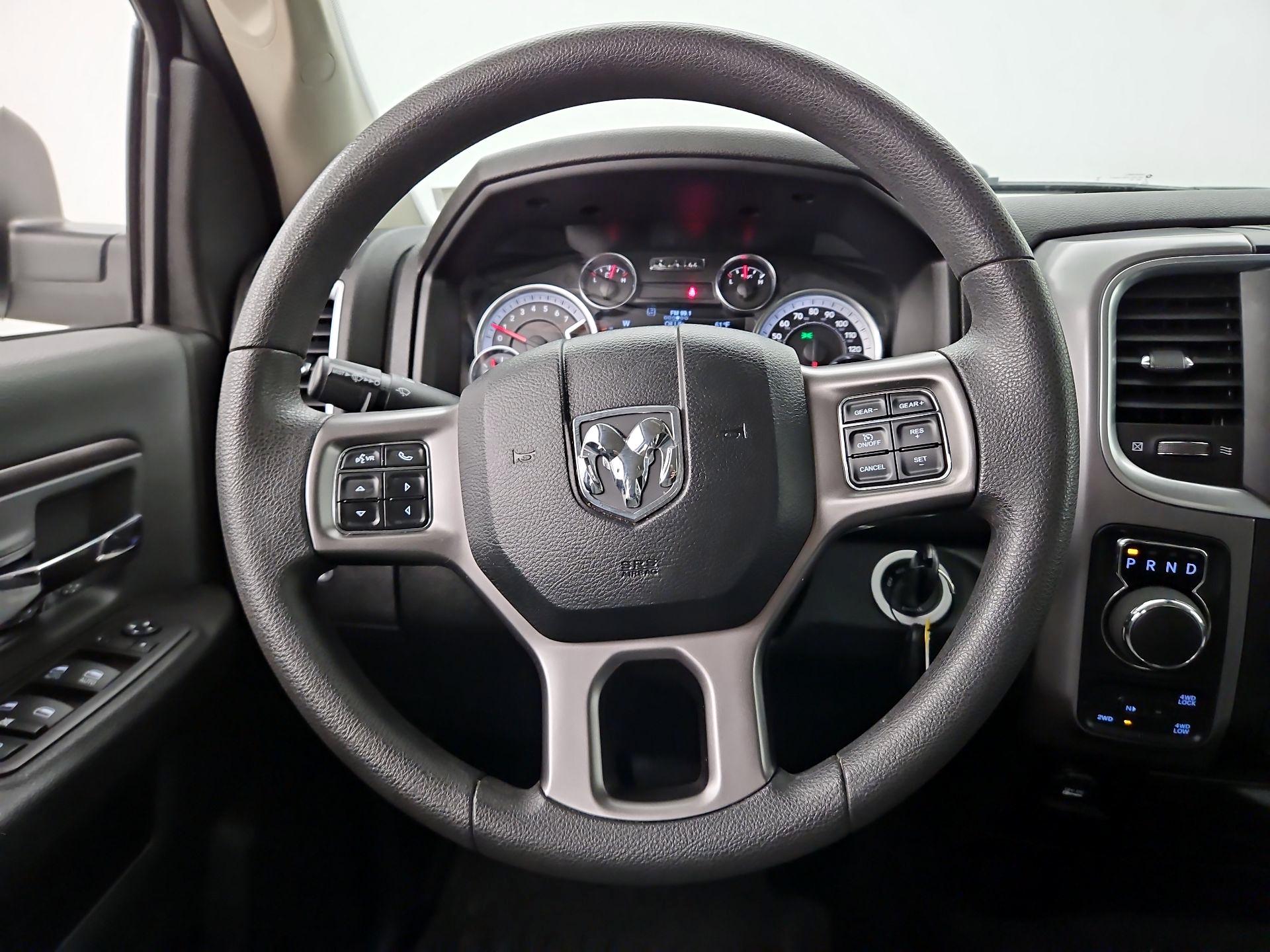 Thumbnail: 2023 RAM 1500 Classic - 10