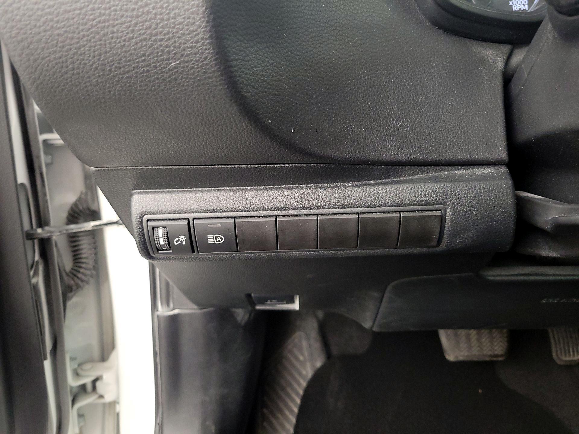 Thumbnail: 2024 Toyota Corolla - 13