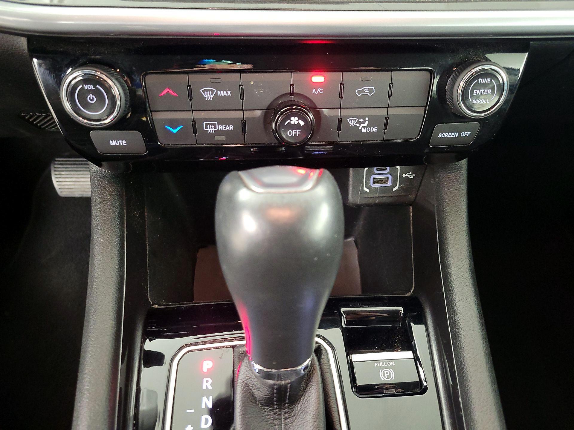 Thumbnail: 2022 Jeep Compass - 16