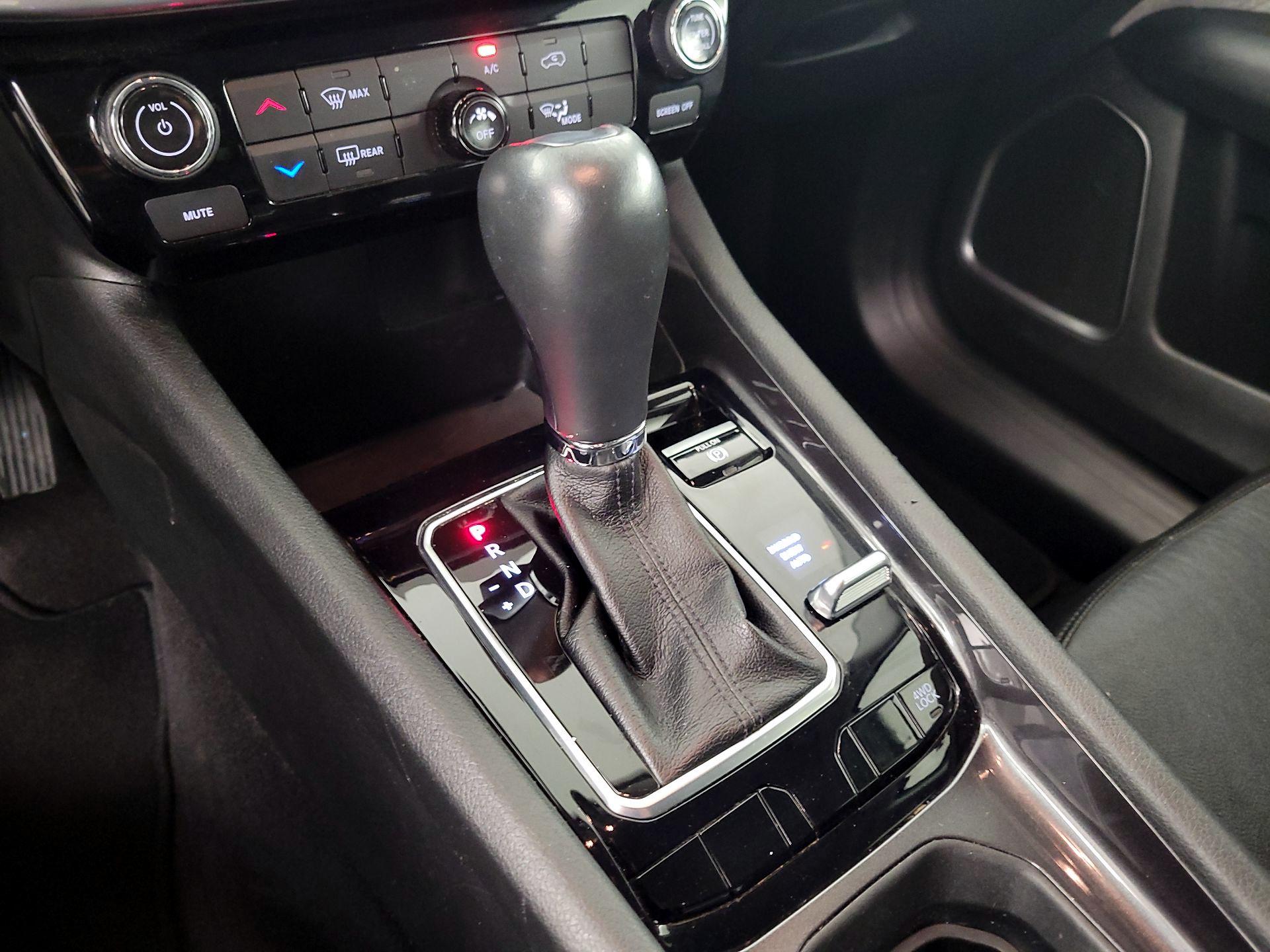 Thumbnail: 2022 Jeep Compass - 17