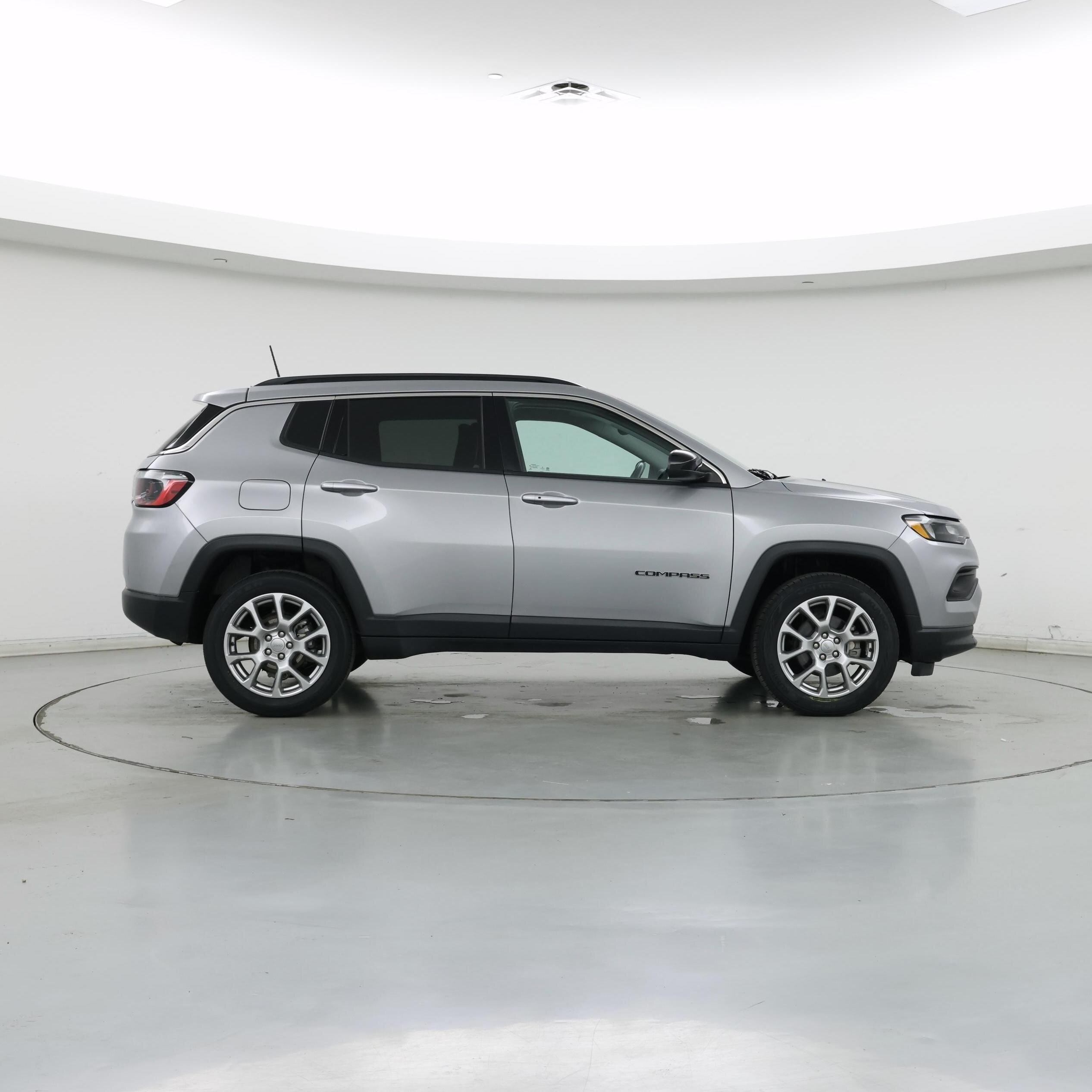Thumbnail: 2022 Jeep Compass - 7