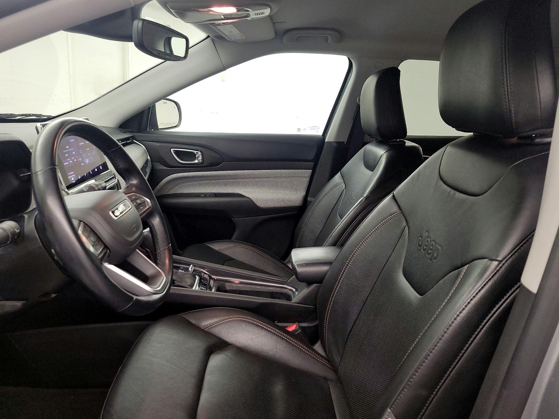 Thumbnail: 2022 Jeep Compass - 11