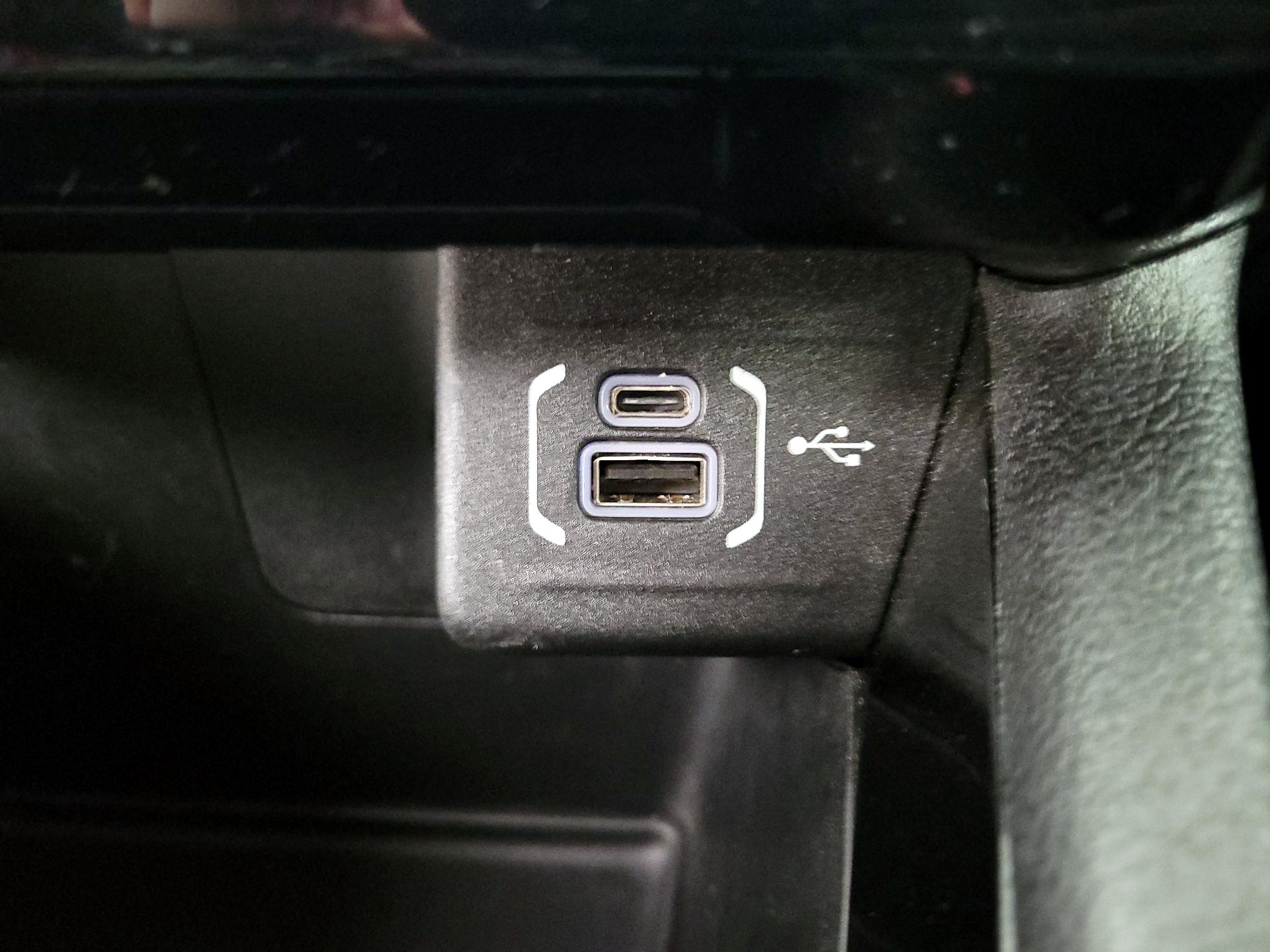 Thumbnail: 2022 Jeep Compass - 18