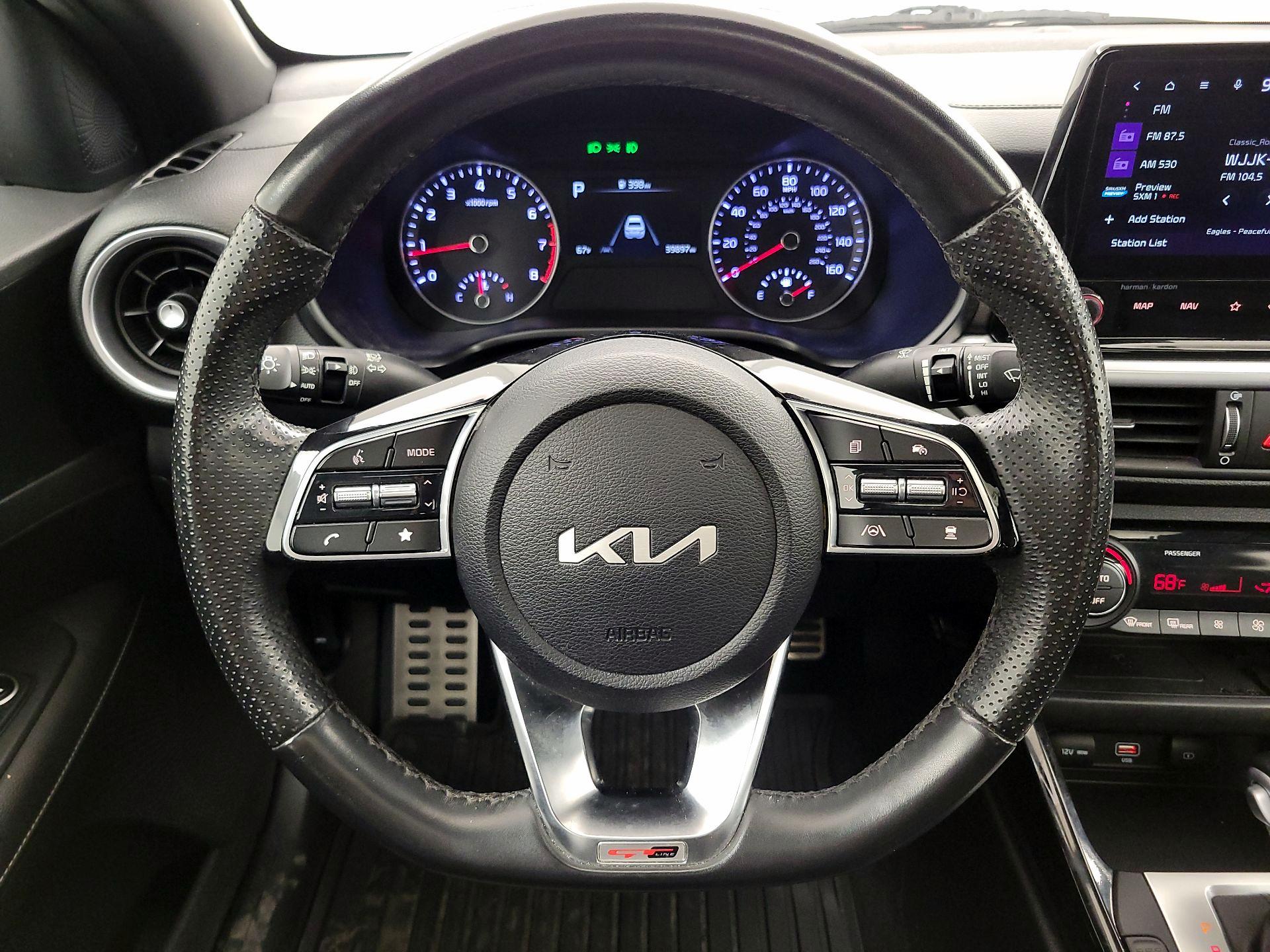 Thumbnail: 2023 Kia Forte - 10