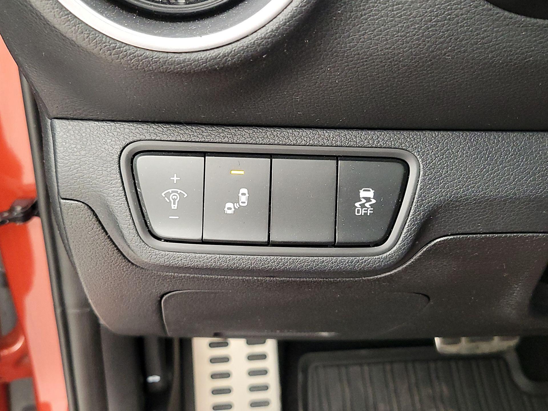 Thumbnail: 2023 Kia Forte - 13