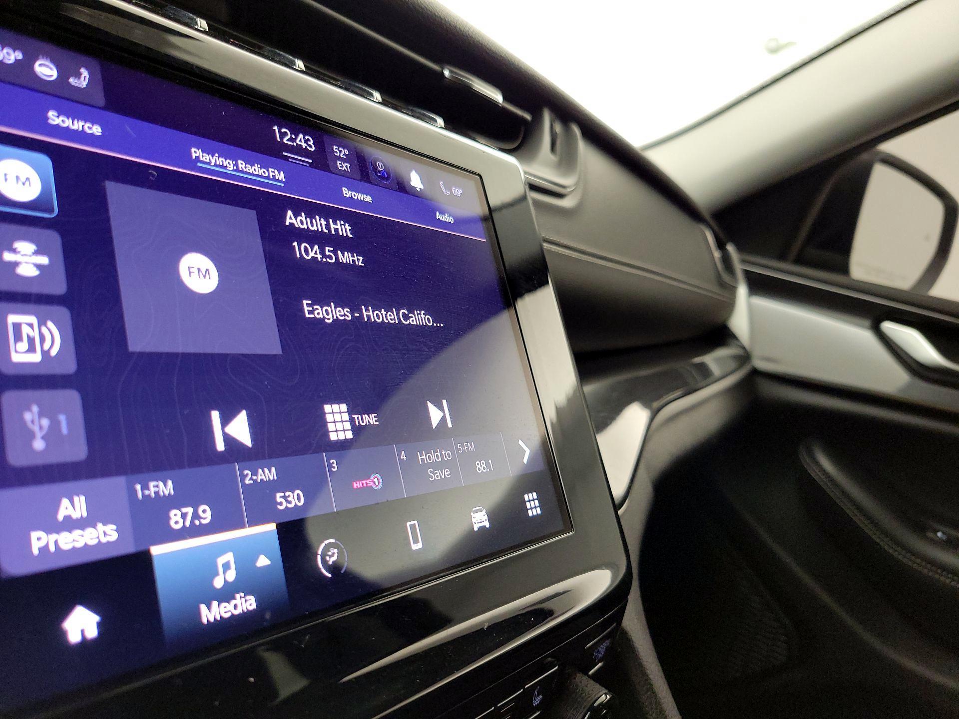 Thumbnail: 2023 Jeep Grand Cherokee - 15