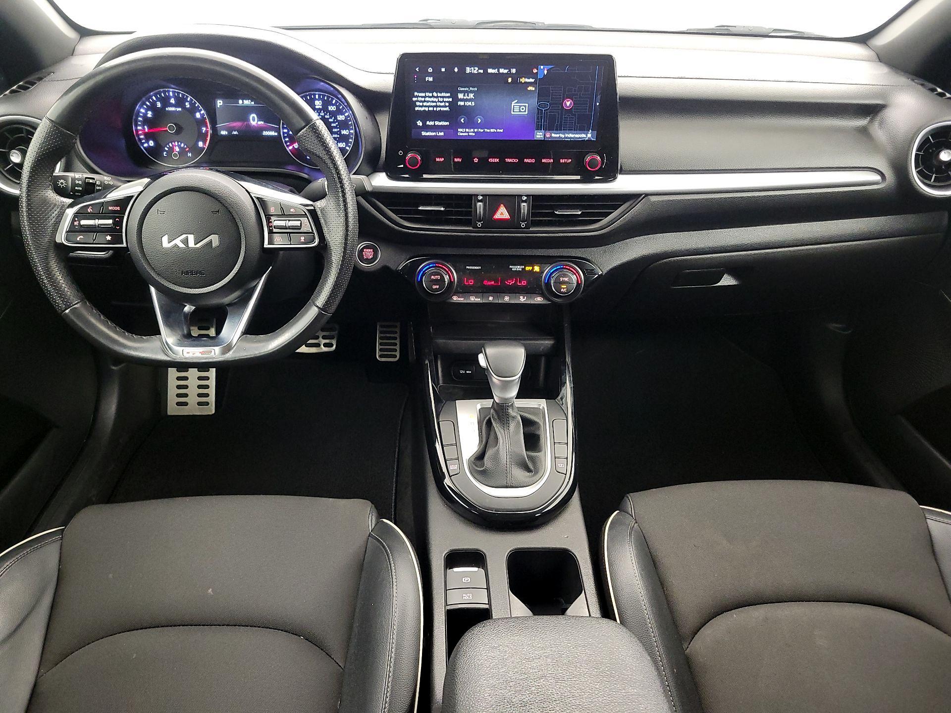 Thumbnail: 2023 Kia Forte - 9