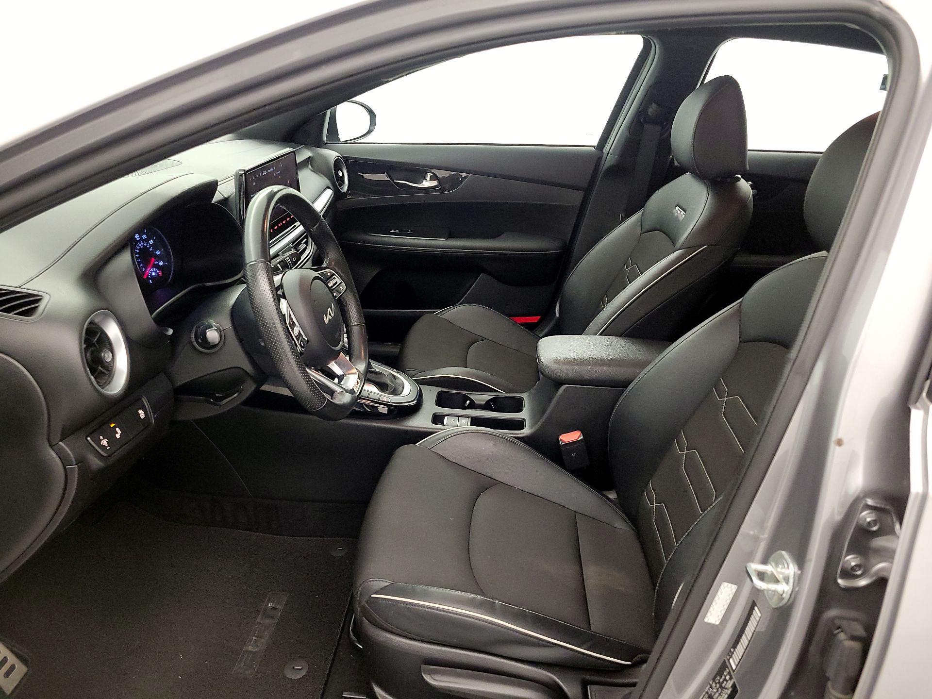 Thumbnail: 2023 Kia Forte - 11