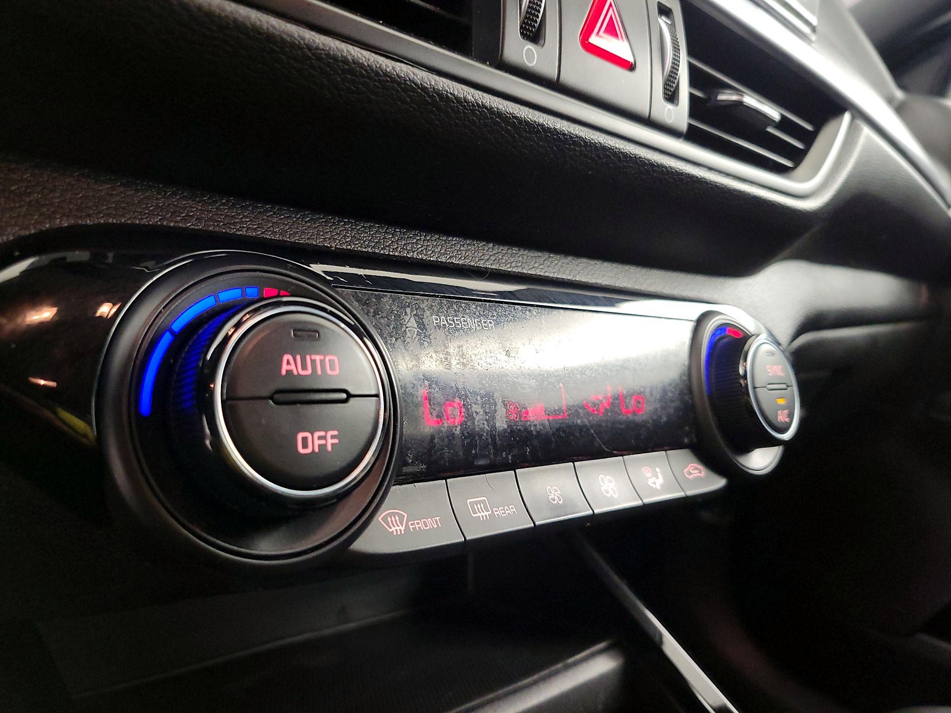 Thumbnail: 2023 Kia Forte - 17