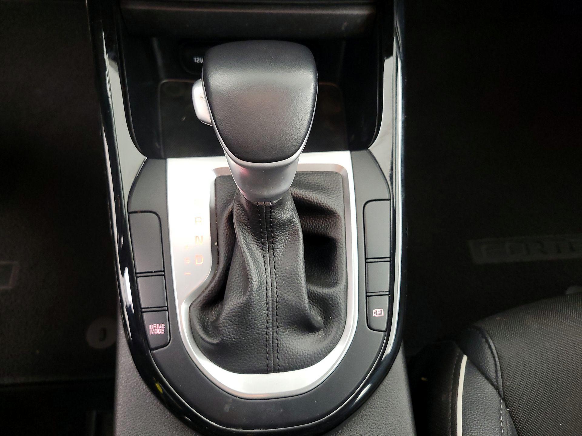 Thumbnail: 2023 Kia Forte - 18