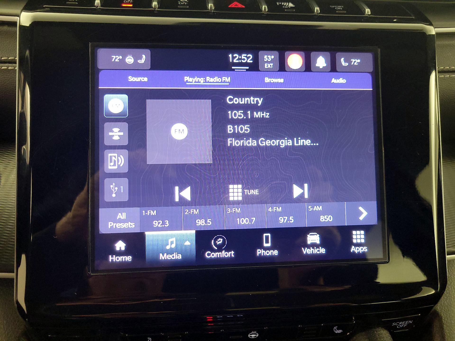 Thumbnail: 2023 Jeep Grand Cherokee - 15