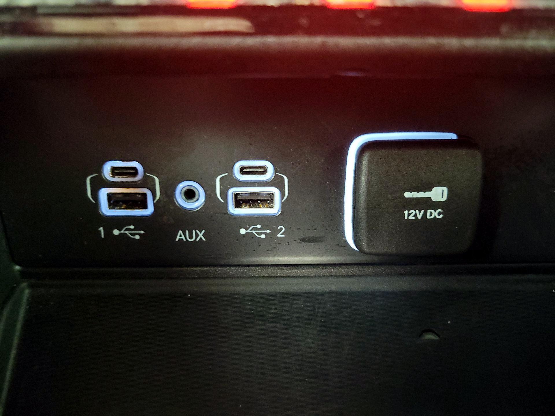 Thumbnail: 2023 Jeep Grand Cherokee - 18