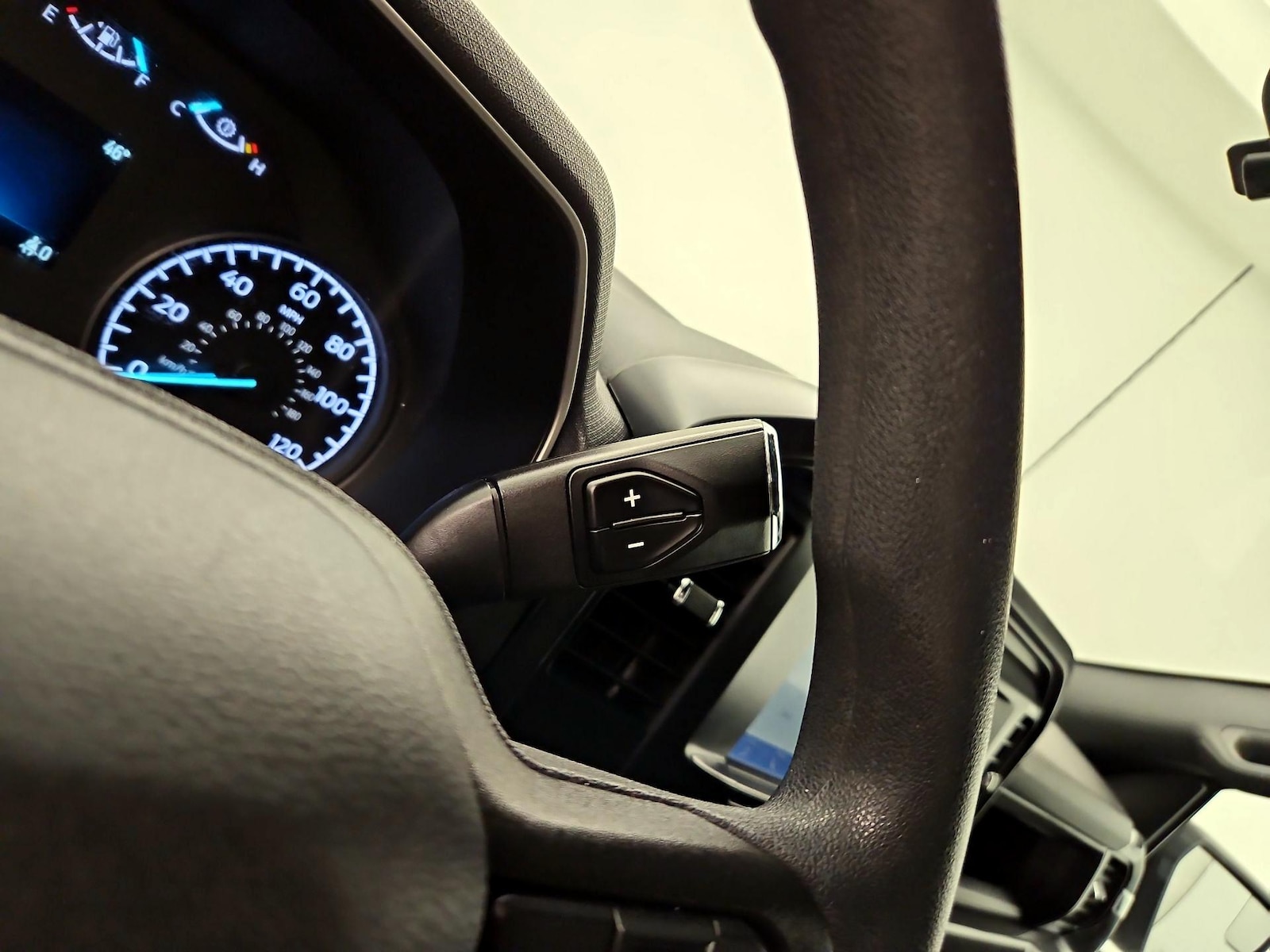 2023 Ford F-150 XL - Photo 19