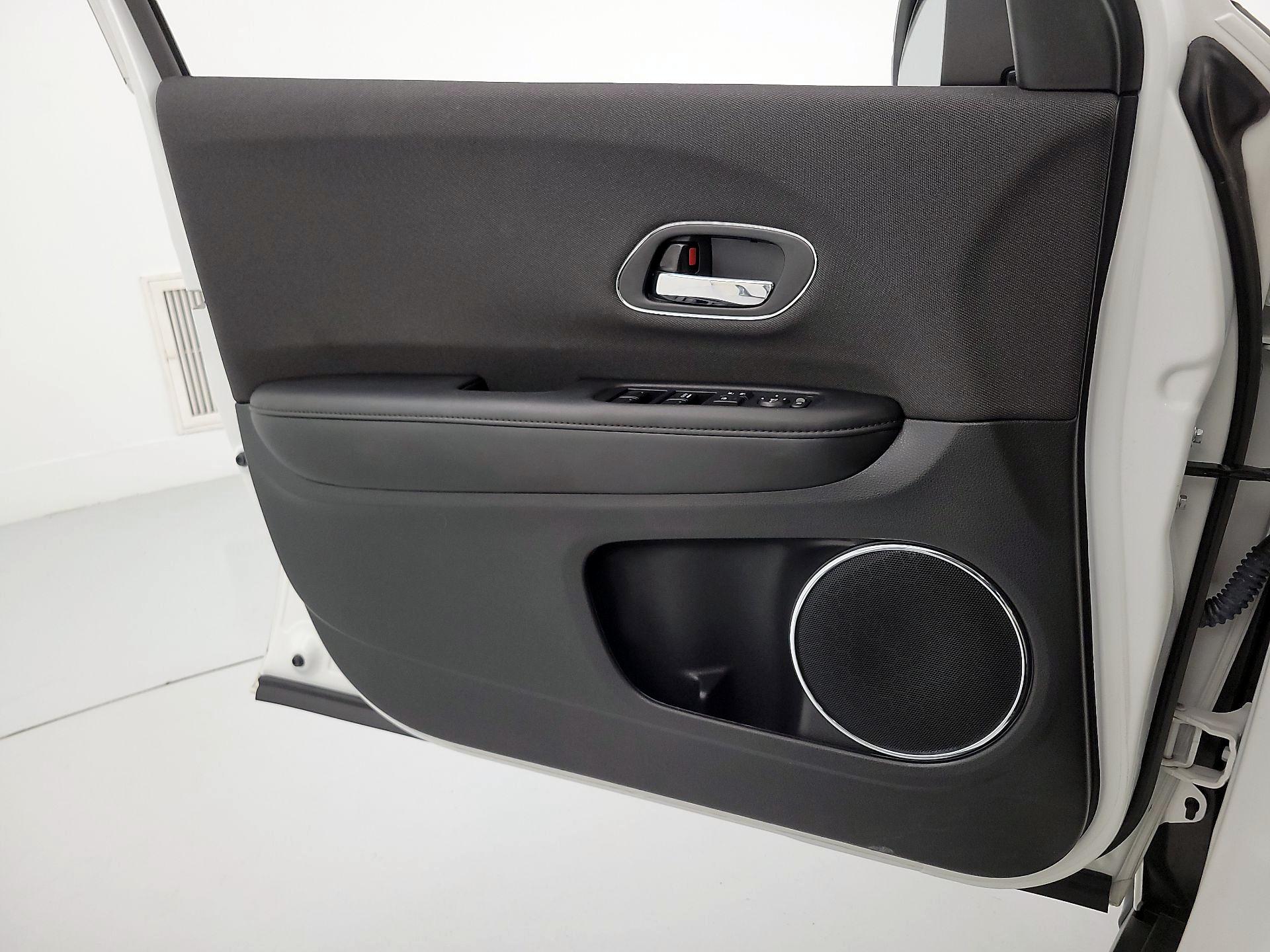 Thumbnail: 2022 Honda HR-V - 12