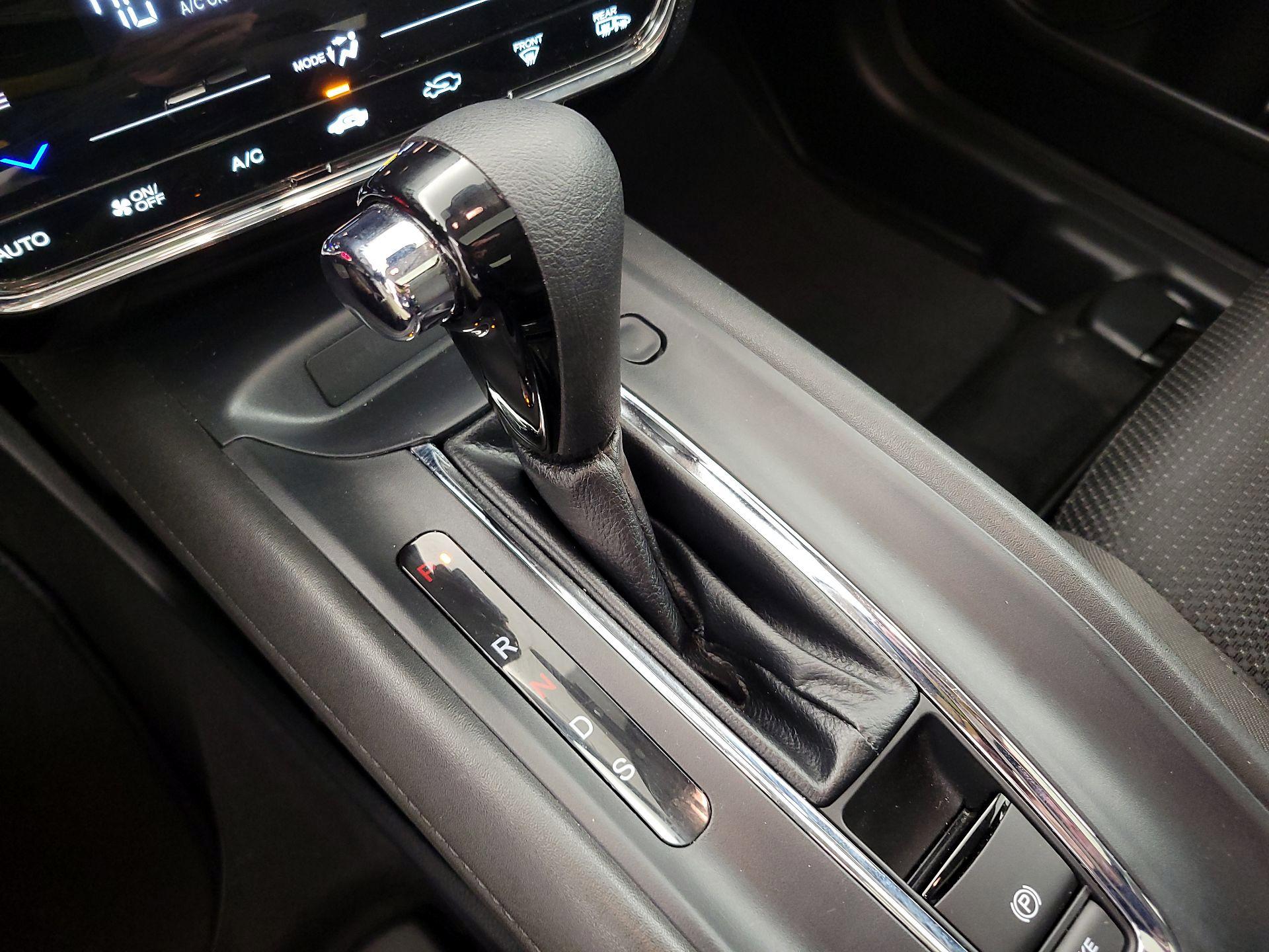 Thumbnail: 2022 Honda HR-V - 17