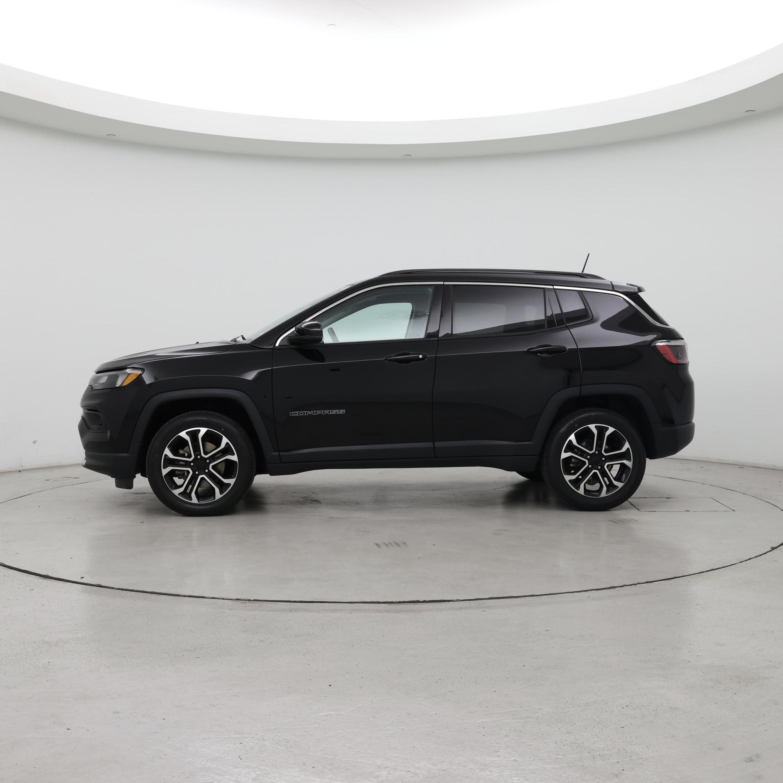 Thumbnail: 2022 Jeep Compass - 3