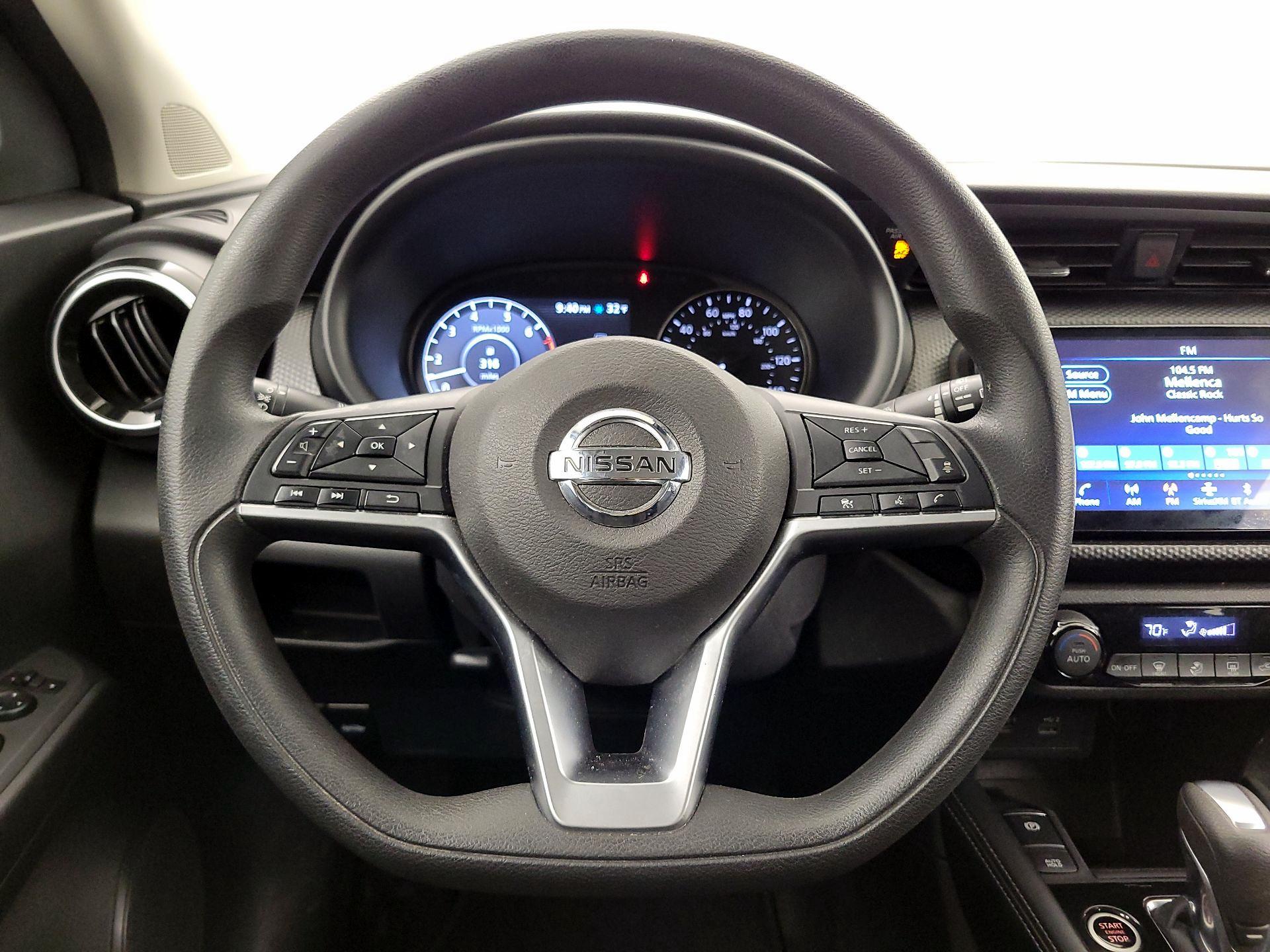 Thumbnail: 2021 Nissan Kicks - 10