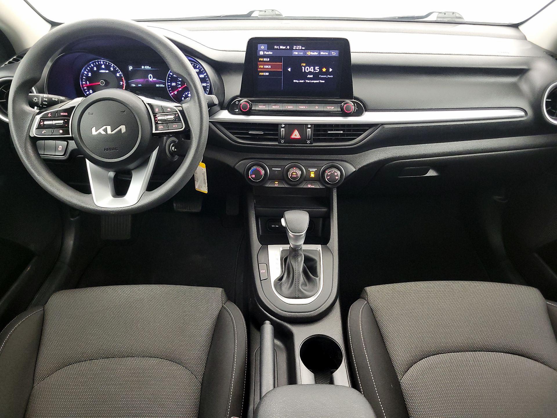 Thumbnail: 2023 Kia Forte - 9