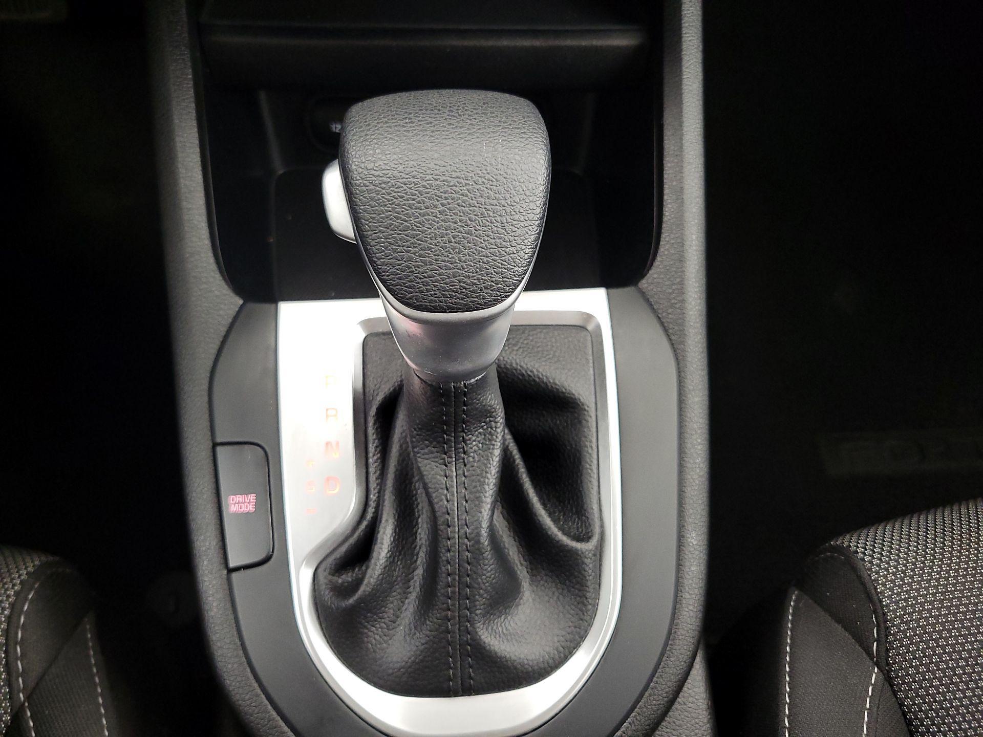 Thumbnail: 2023 Kia Forte - 17